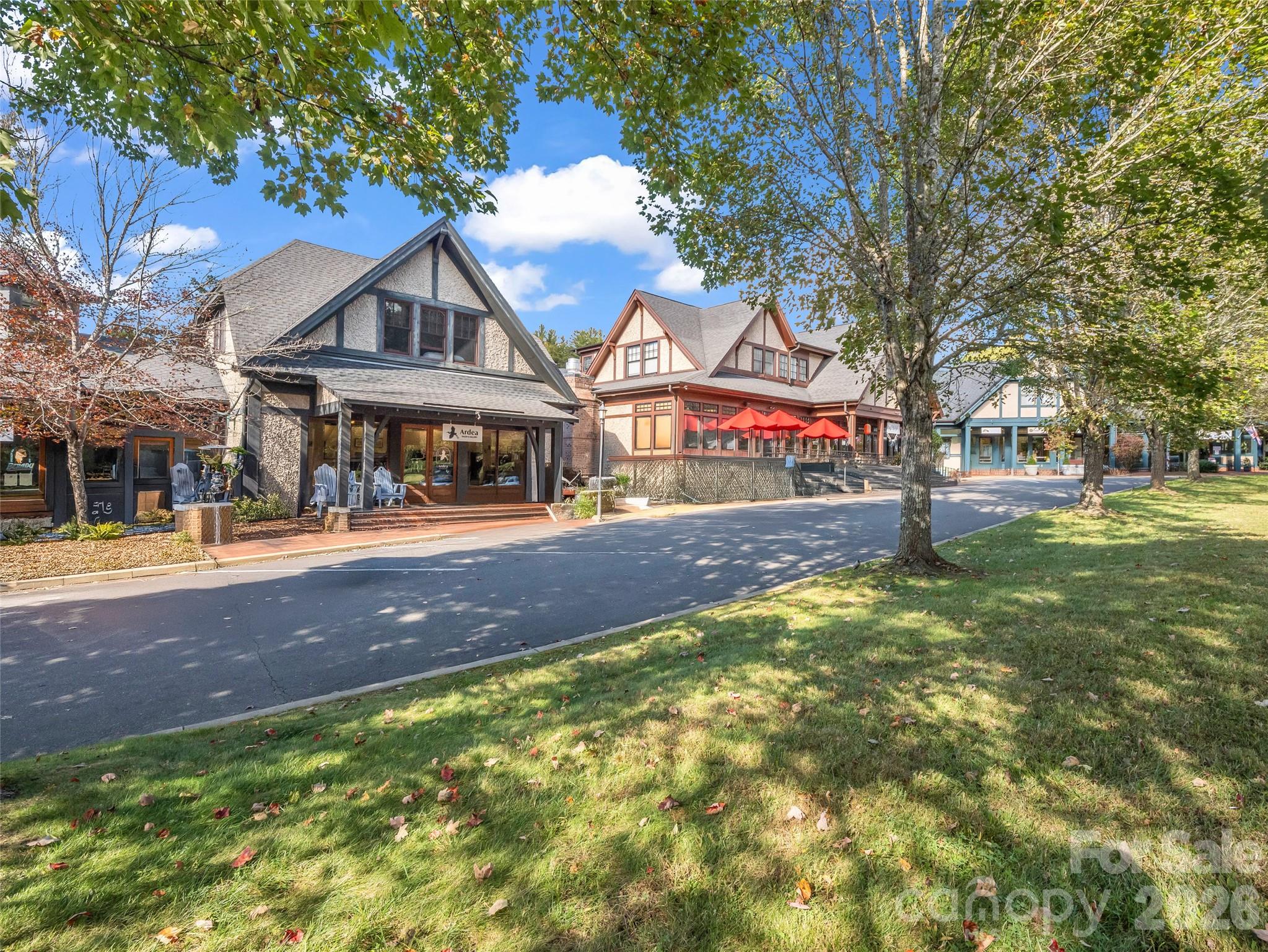 Lot at 6 Whitman Lane, Black Mountain, photo 8 of 11