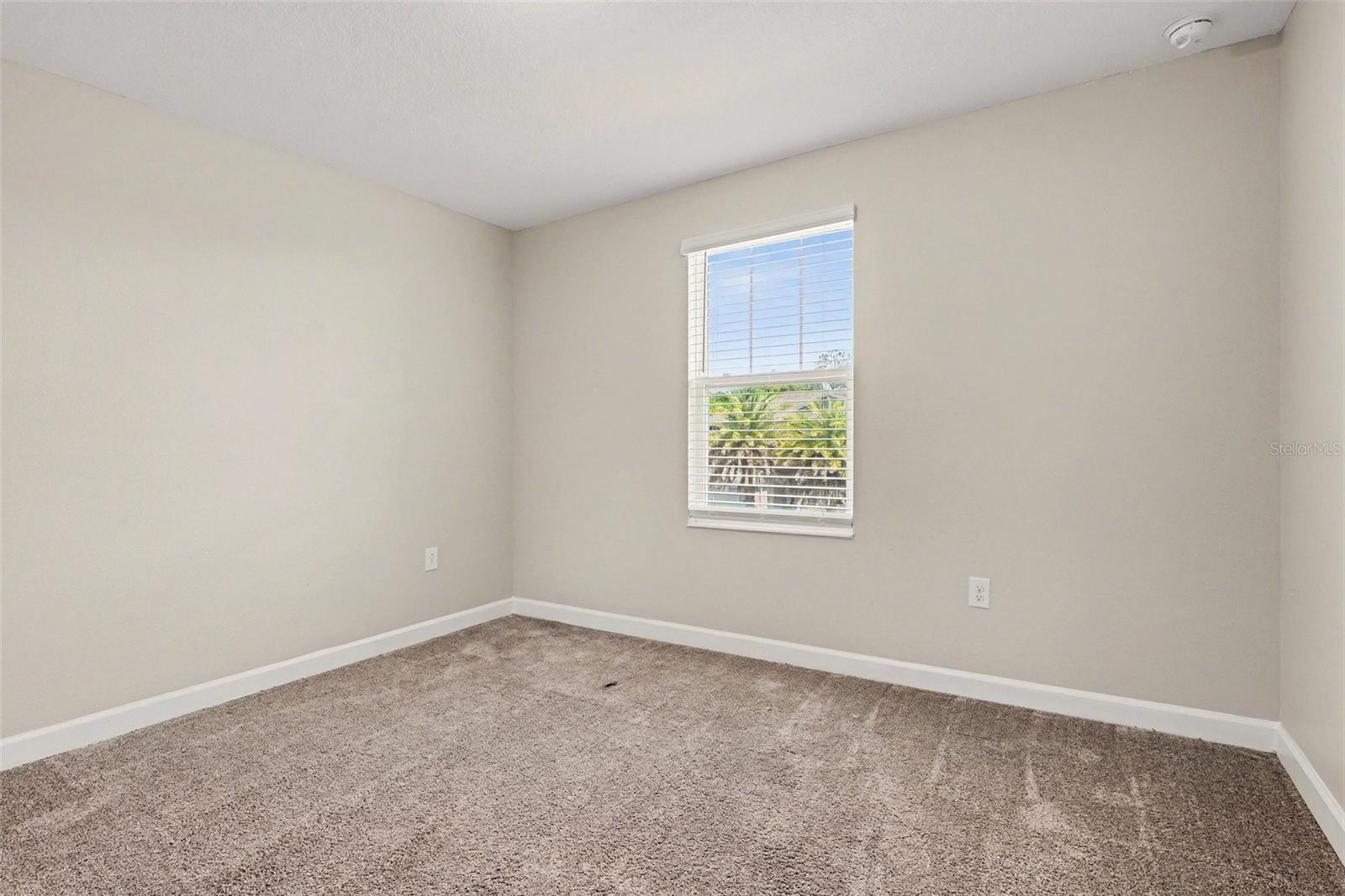 Single Family Residence at 467 BRUNSWICK DR, DAVENPORT, photo 17 of 29