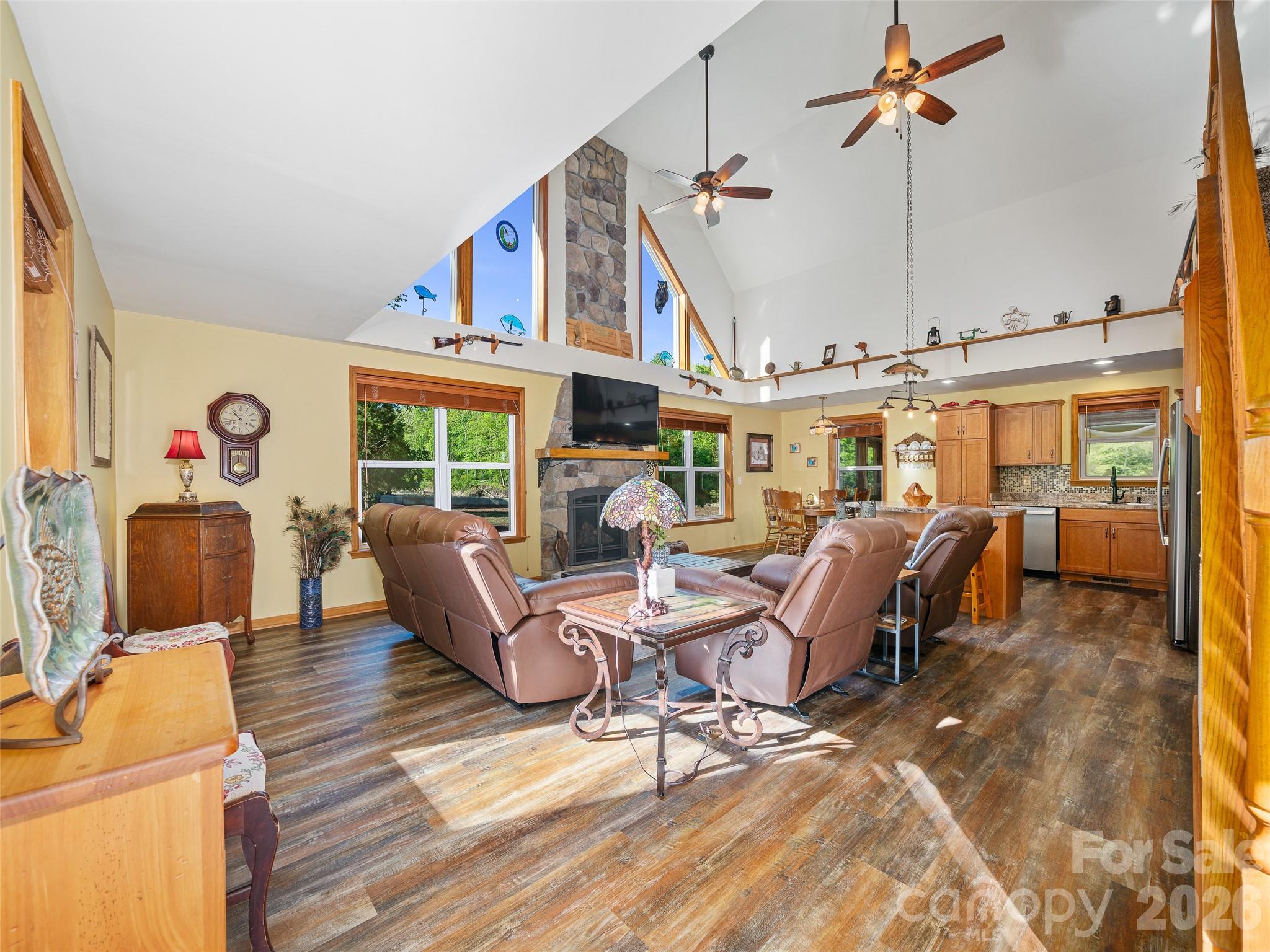 Plenty of space - 326 Ewart Wilson Road, Burnsville