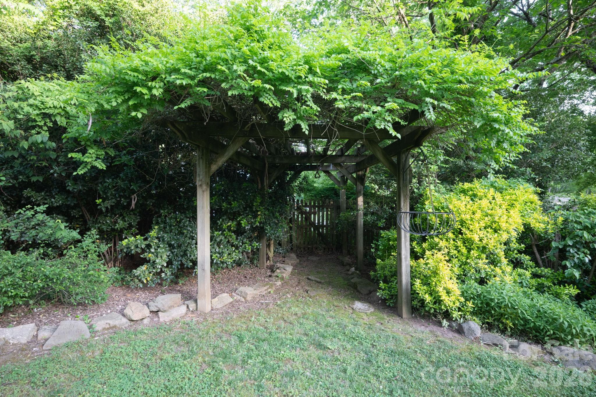 Gardens well maintained and thriving. - 10915 Beatties Ford Road, Huntersville