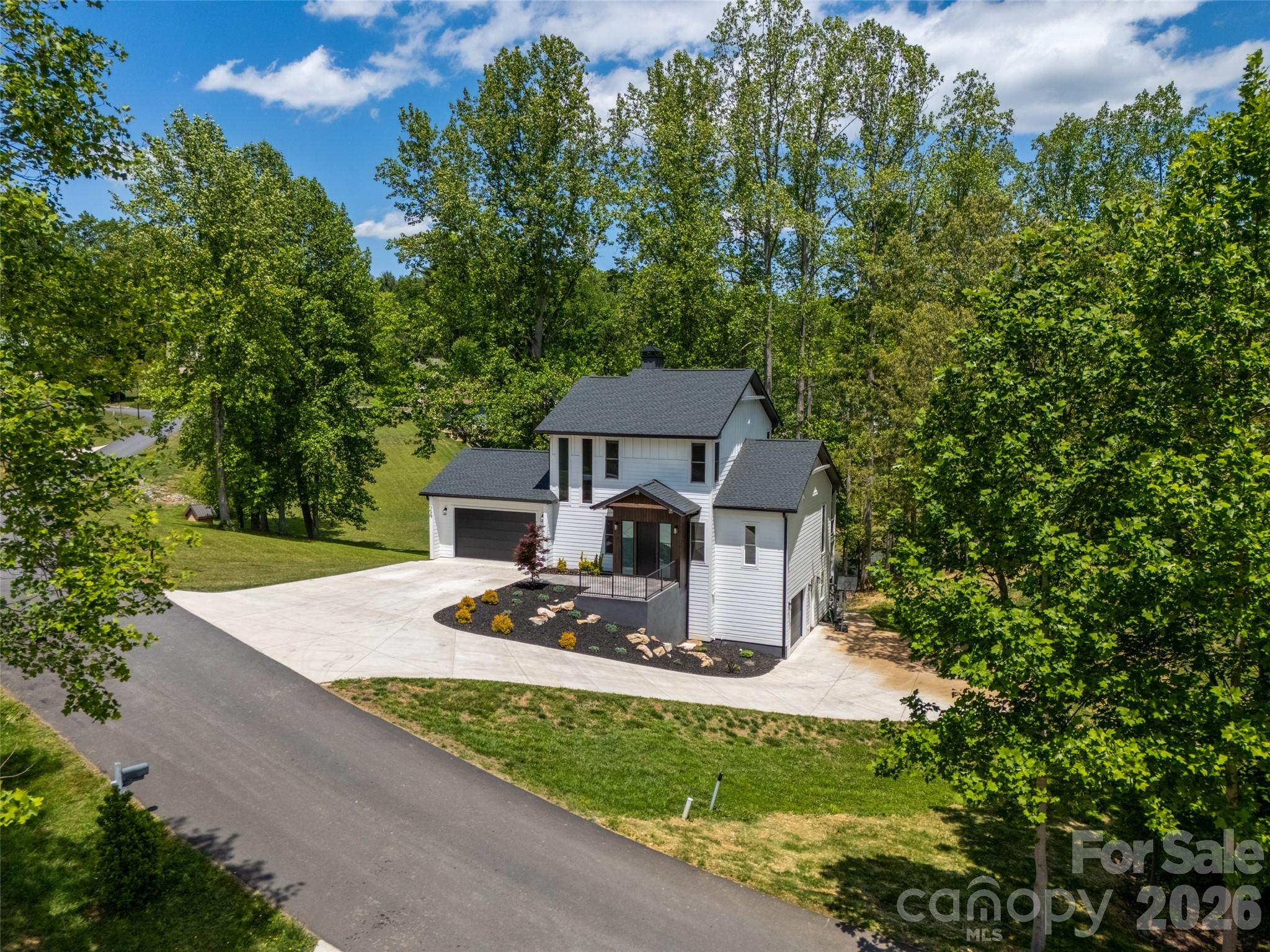 Single Family Residence at 24 Copper Mill Court, Candler, photo 3 of 29