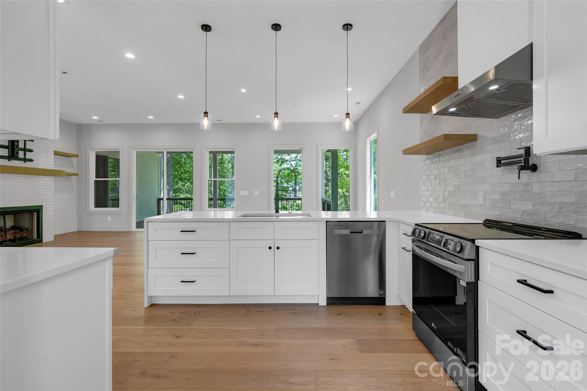 Single Family Residence at 24 Copper Mill Court, Candler, photo 11 of 29
