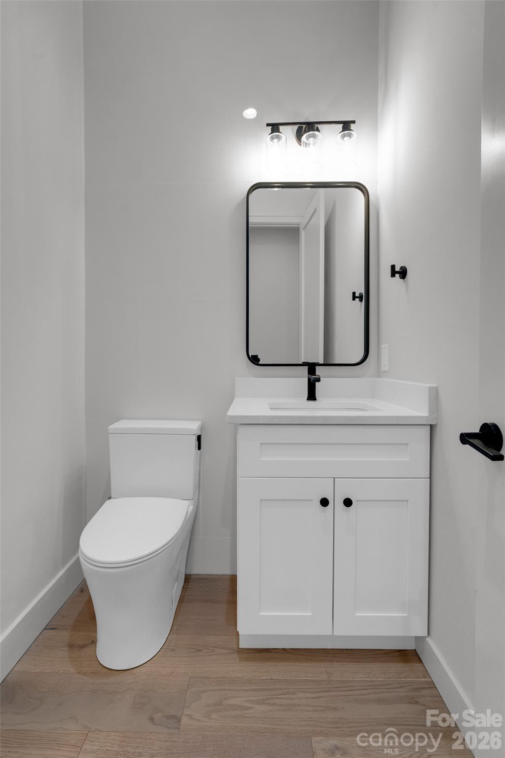 Guest Bathroom - 24 Copper Mill Court, Candler