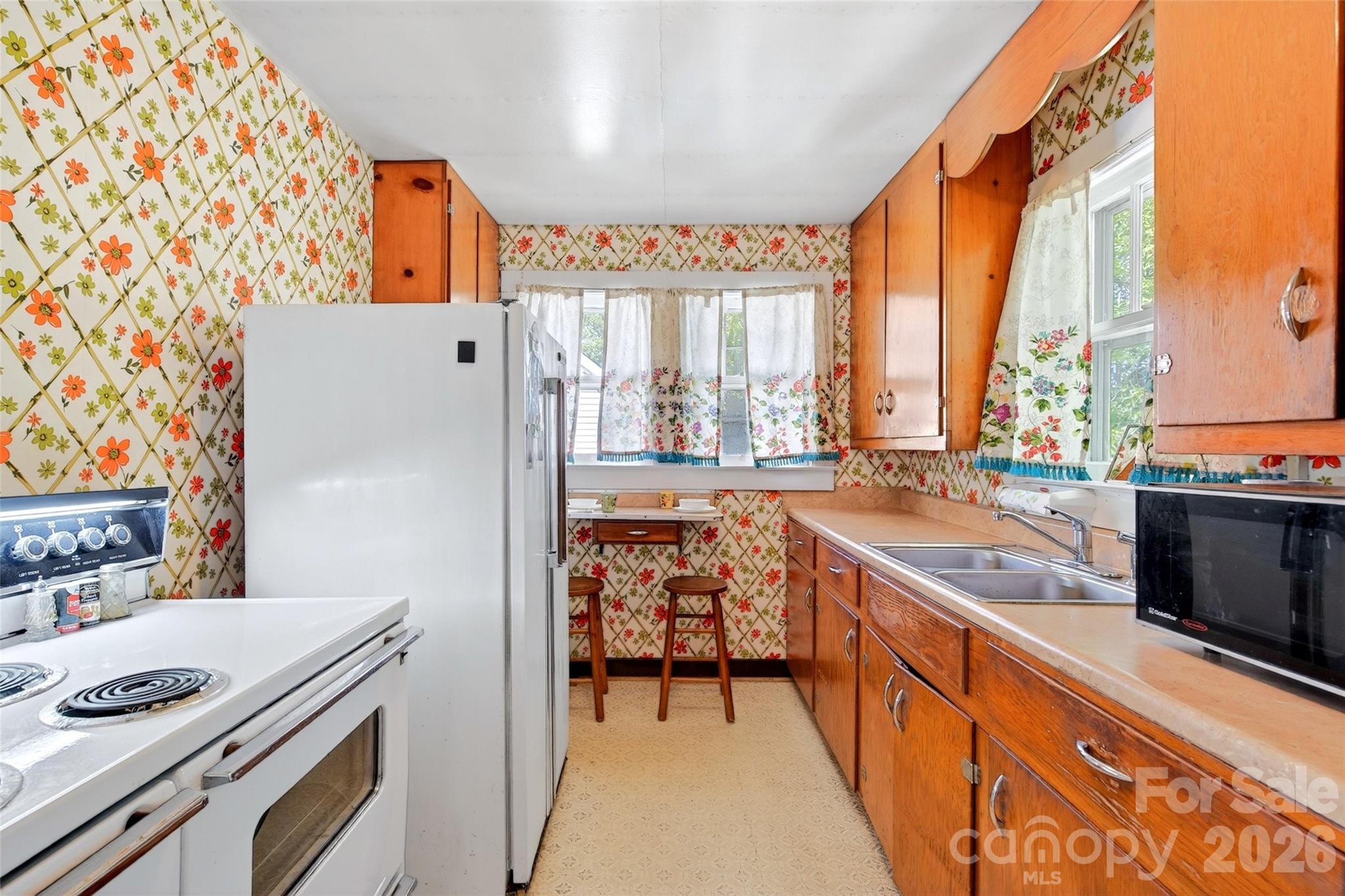 There is a small bar area located under 2 windows - 35 Second Street, Marion
