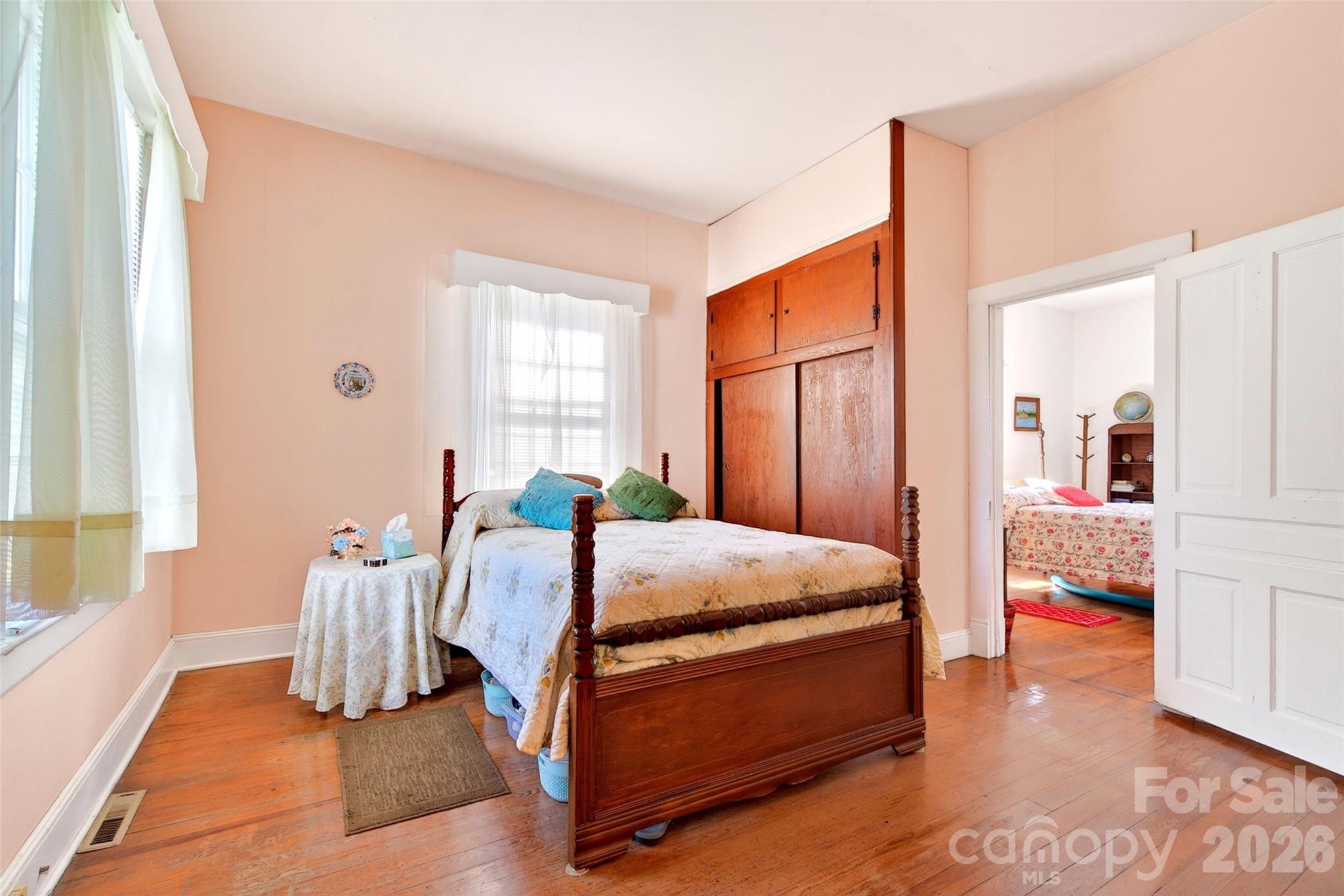 Second bedroom with wood flooring - 35 Second Street, Marion