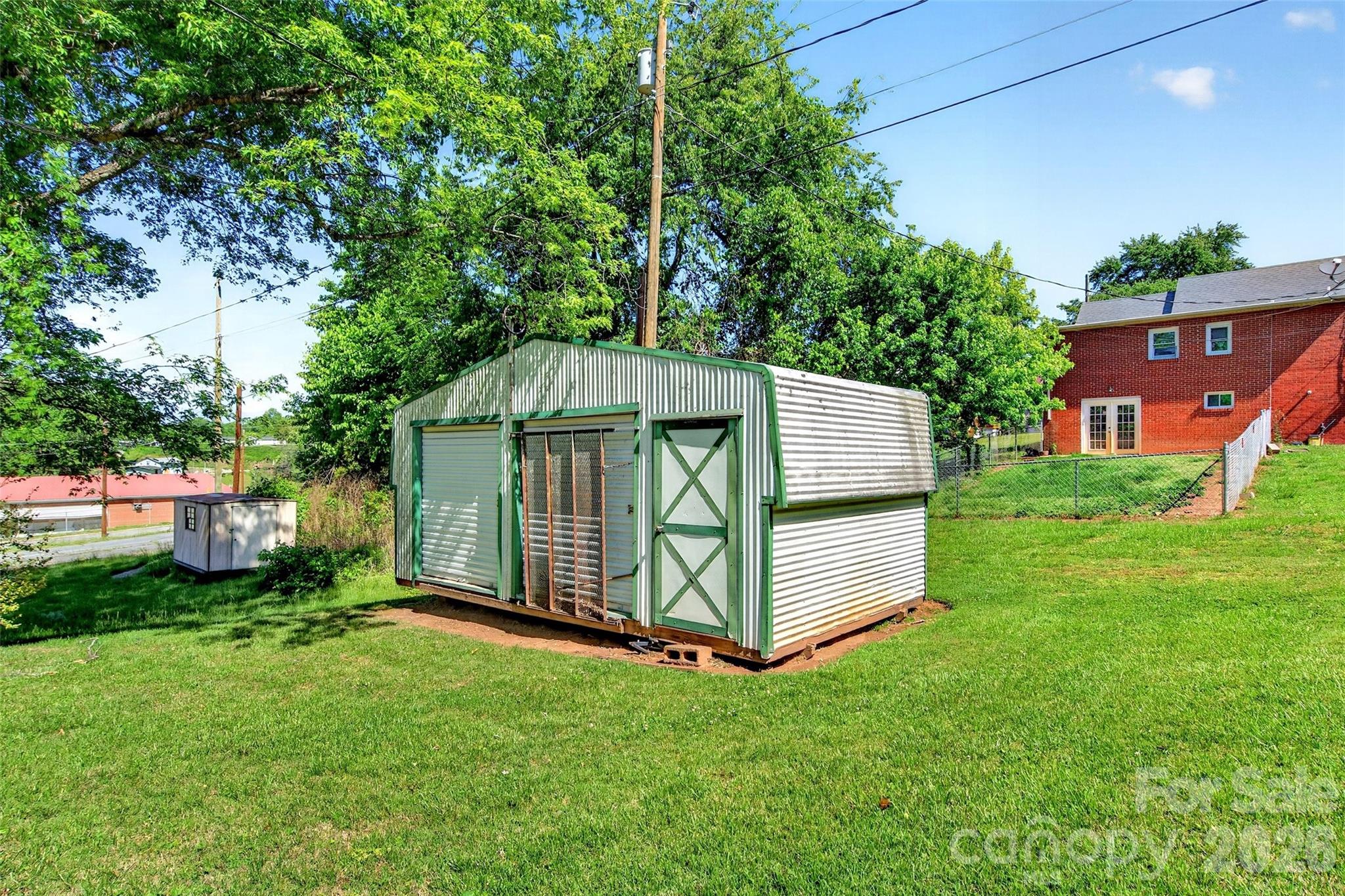 Backyard storage building - 35 Second Street, Marion