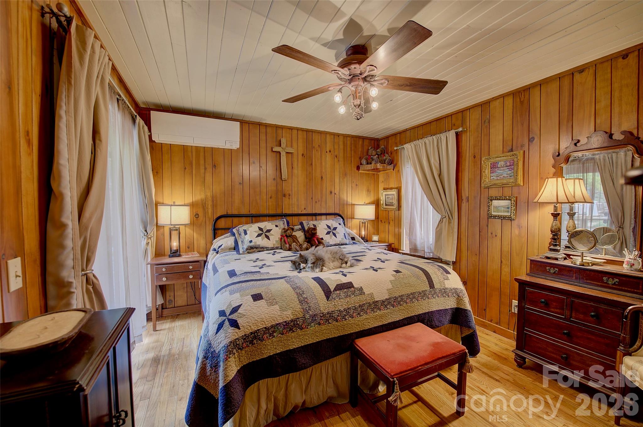 Single Family Residence at 262 Azalea Hills Lane, Spruce Pine, photo 21 of 48