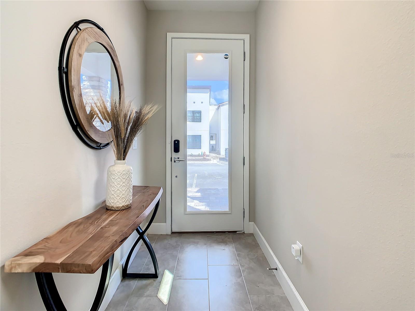 Single Family Residence at 208 VILLA DOMANI CIR, DAVENPORT, photo 2 of 37