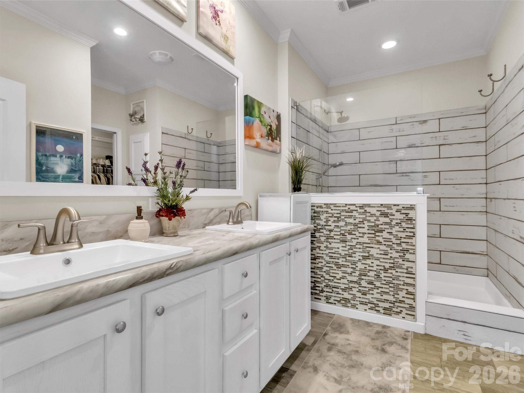 Single Family Residence at 21 Swift Stream Lane, Waynesville, photo 13 of 47