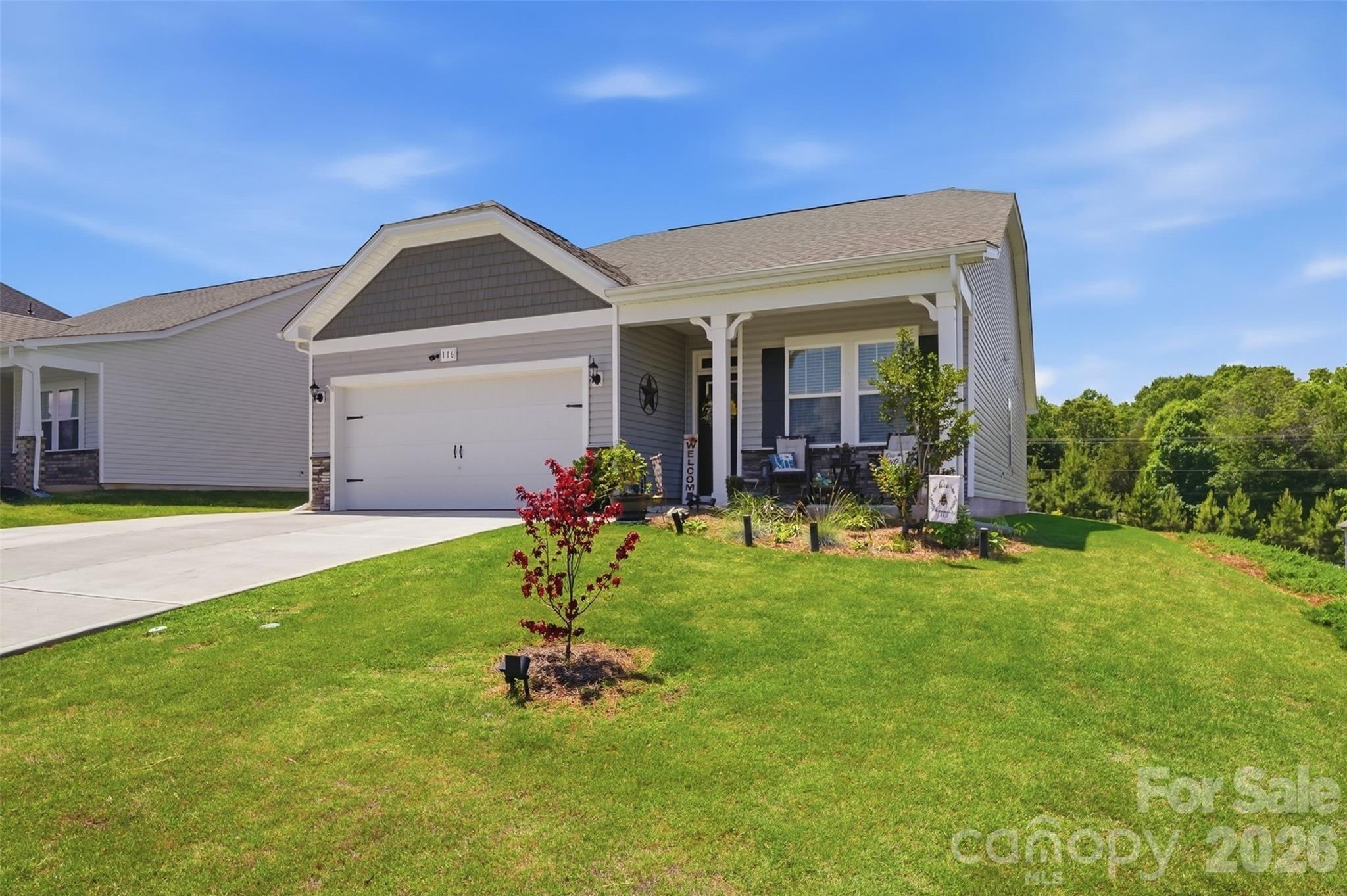 Single Family Residence at 116 Camdenbrush Trail, Rock Hill, photo 2 of 42