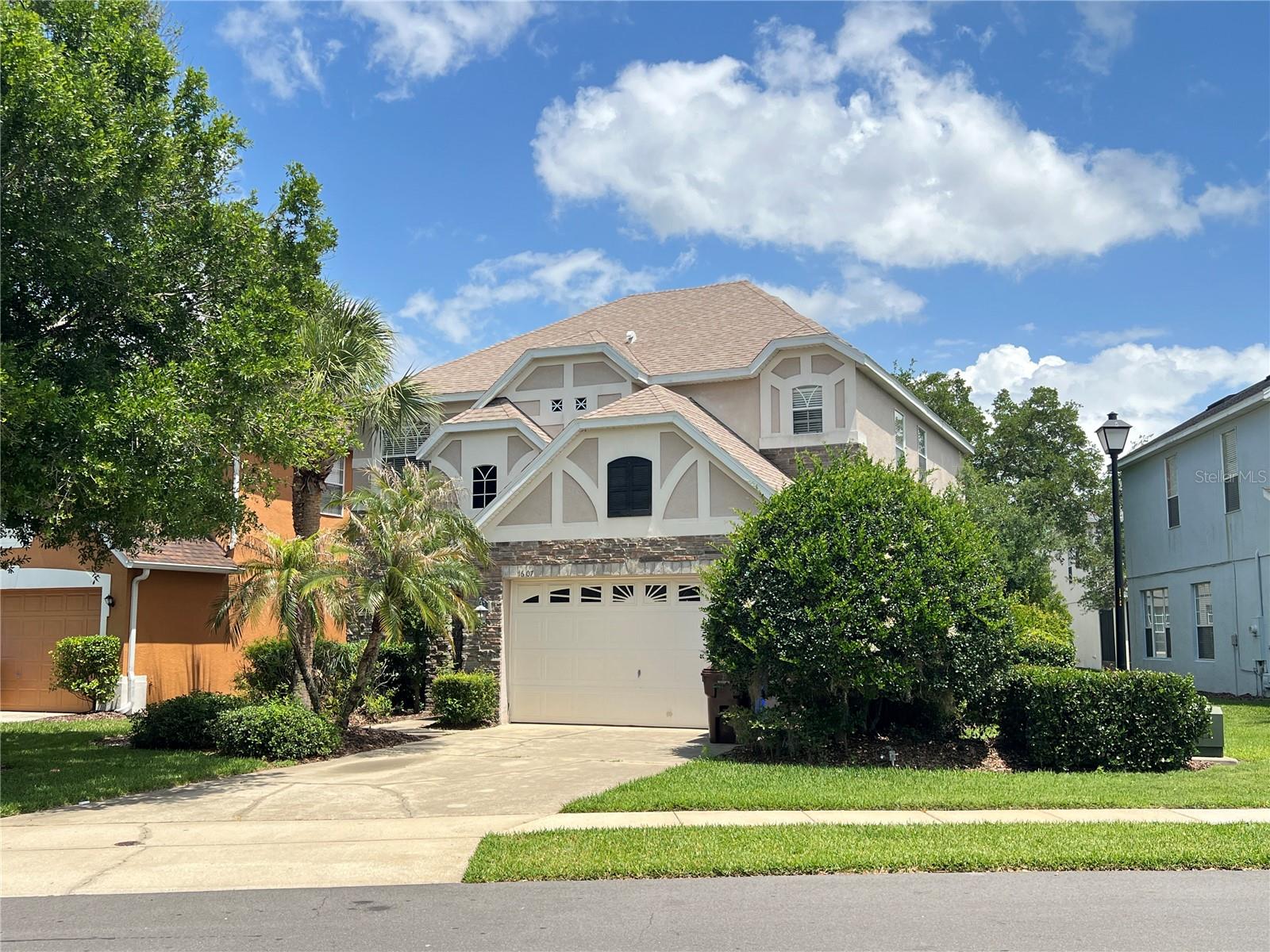 1607 TAIL FEATHER DR