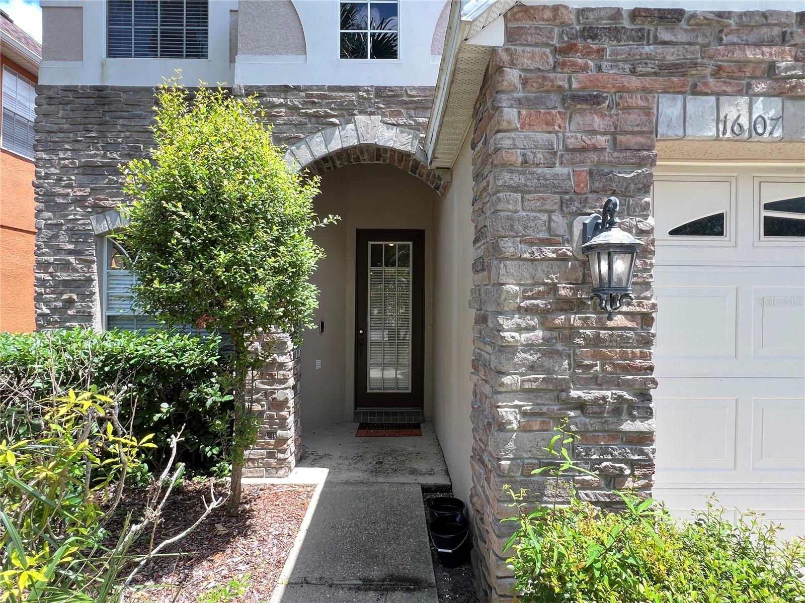 Single Family Residence at 1607 TAIL FEATHER DR, KISSIMMEE, photo 2 of 52