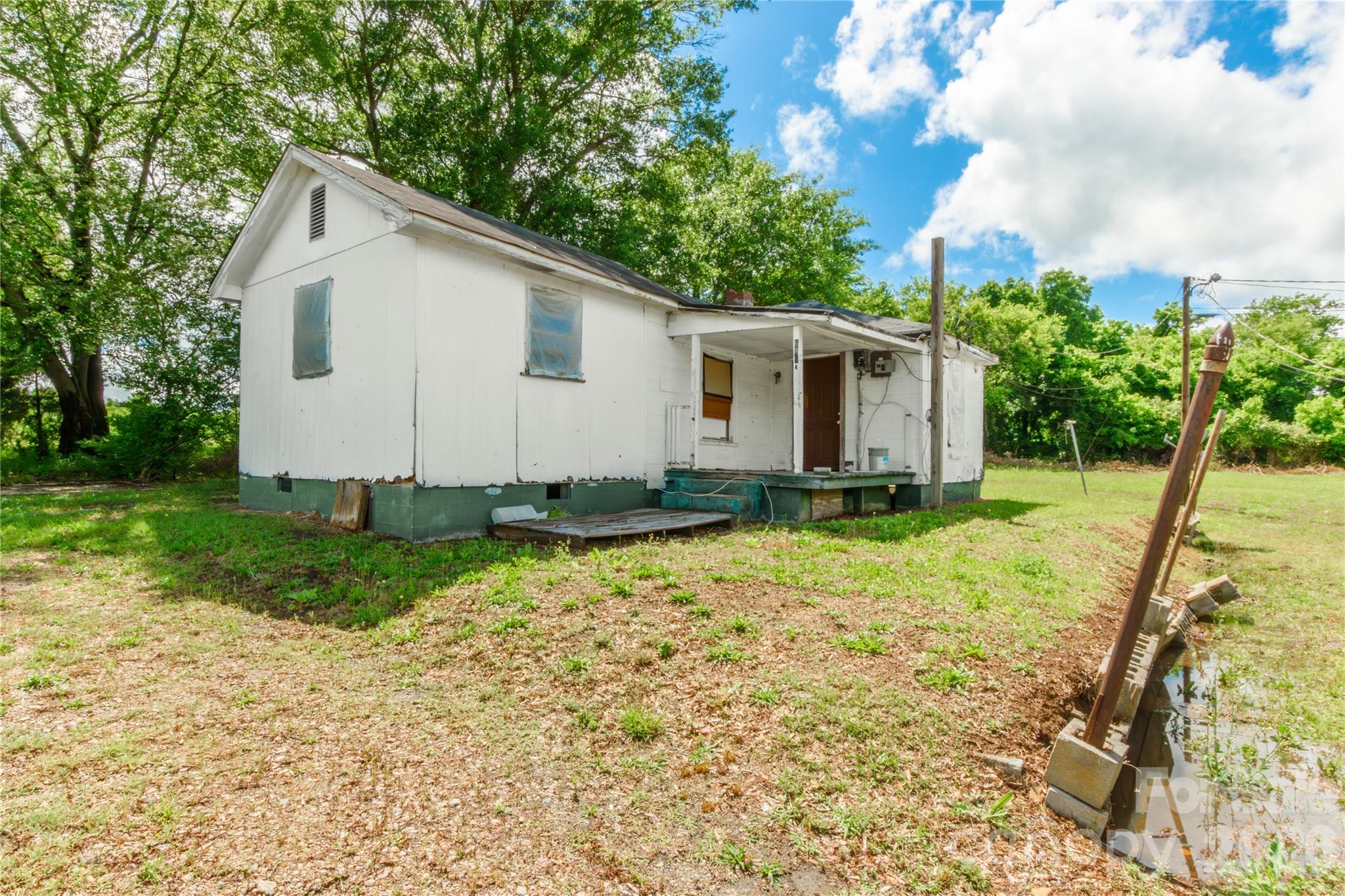 Single Family Residence at 689c Pinckney Road, Chester, photo 2 of 12