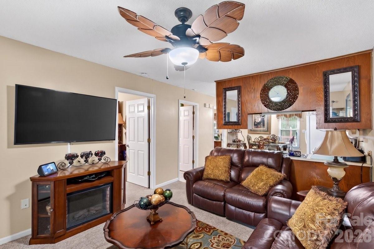 Condominium at 634 Hillcrest Drive, Shelby, photo 4 of 22