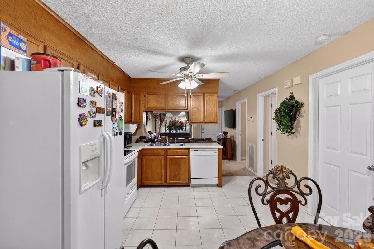 Condominium at 634 Hillcrest Drive, Shelby, photo 18 of 22