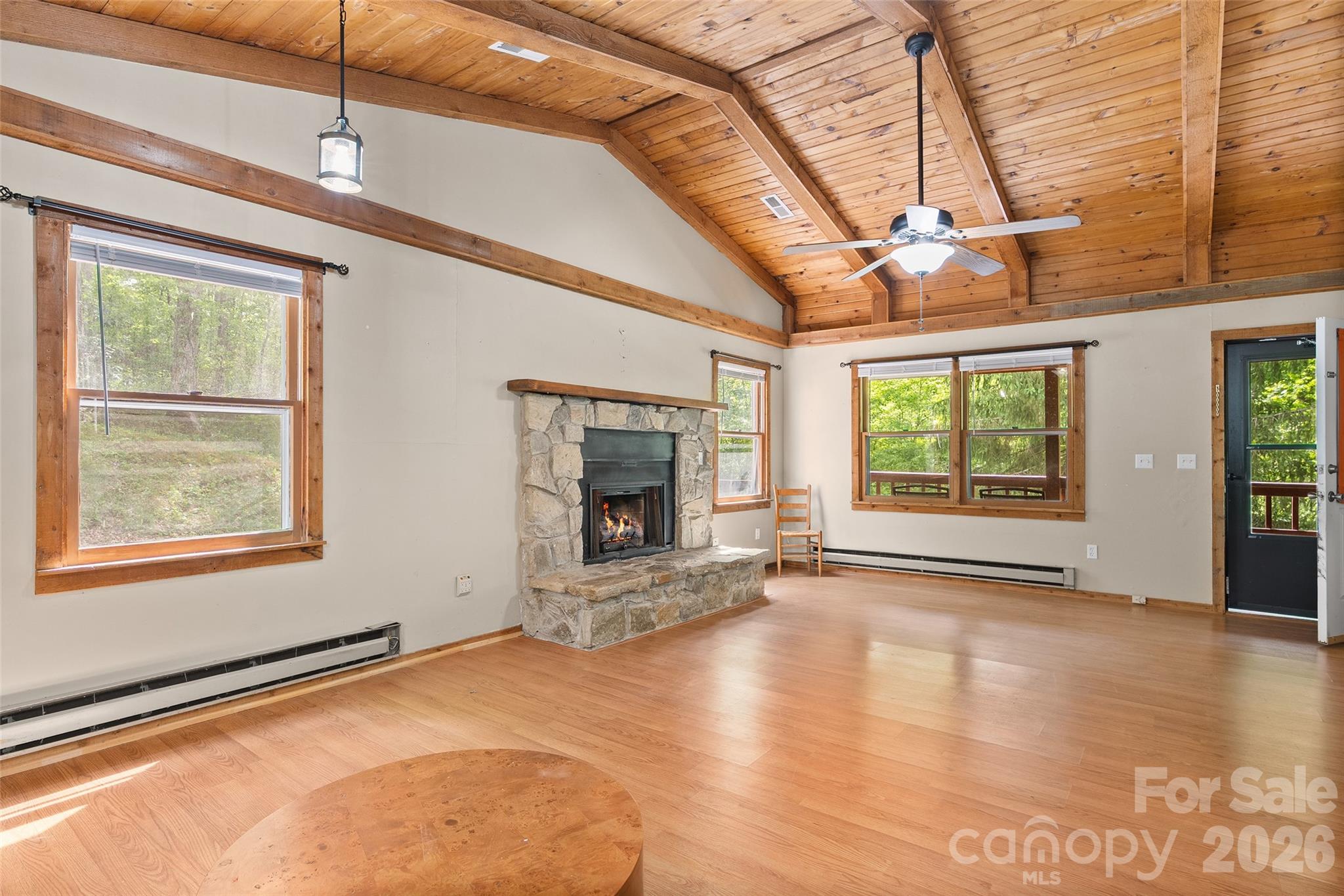 Single Family Residence at 107 Pretty View Lane, Waynesville, photo 5 of 18