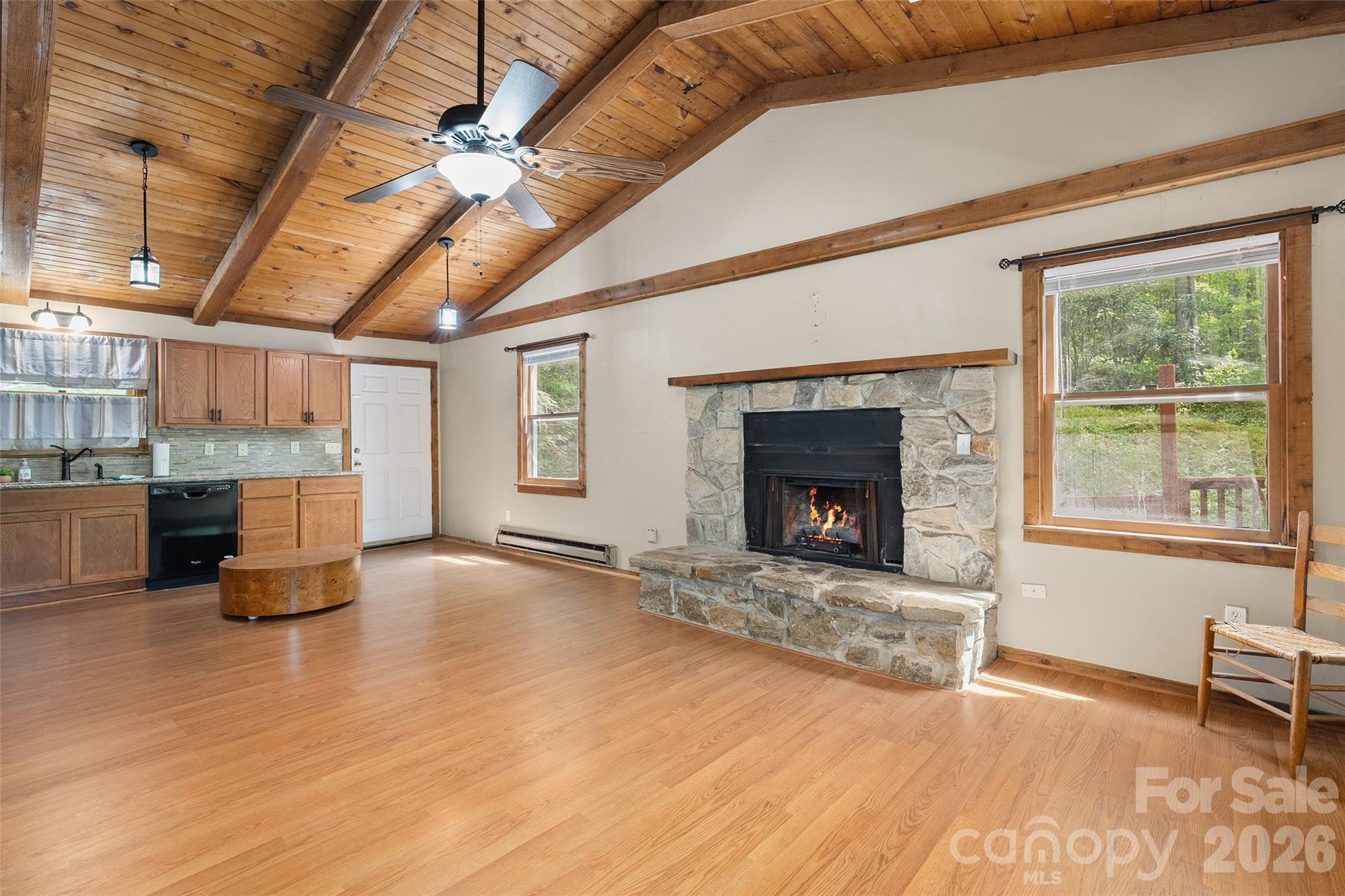 Single Family Residence at 107 Pretty View Lane, Waynesville, photo 6 of 18