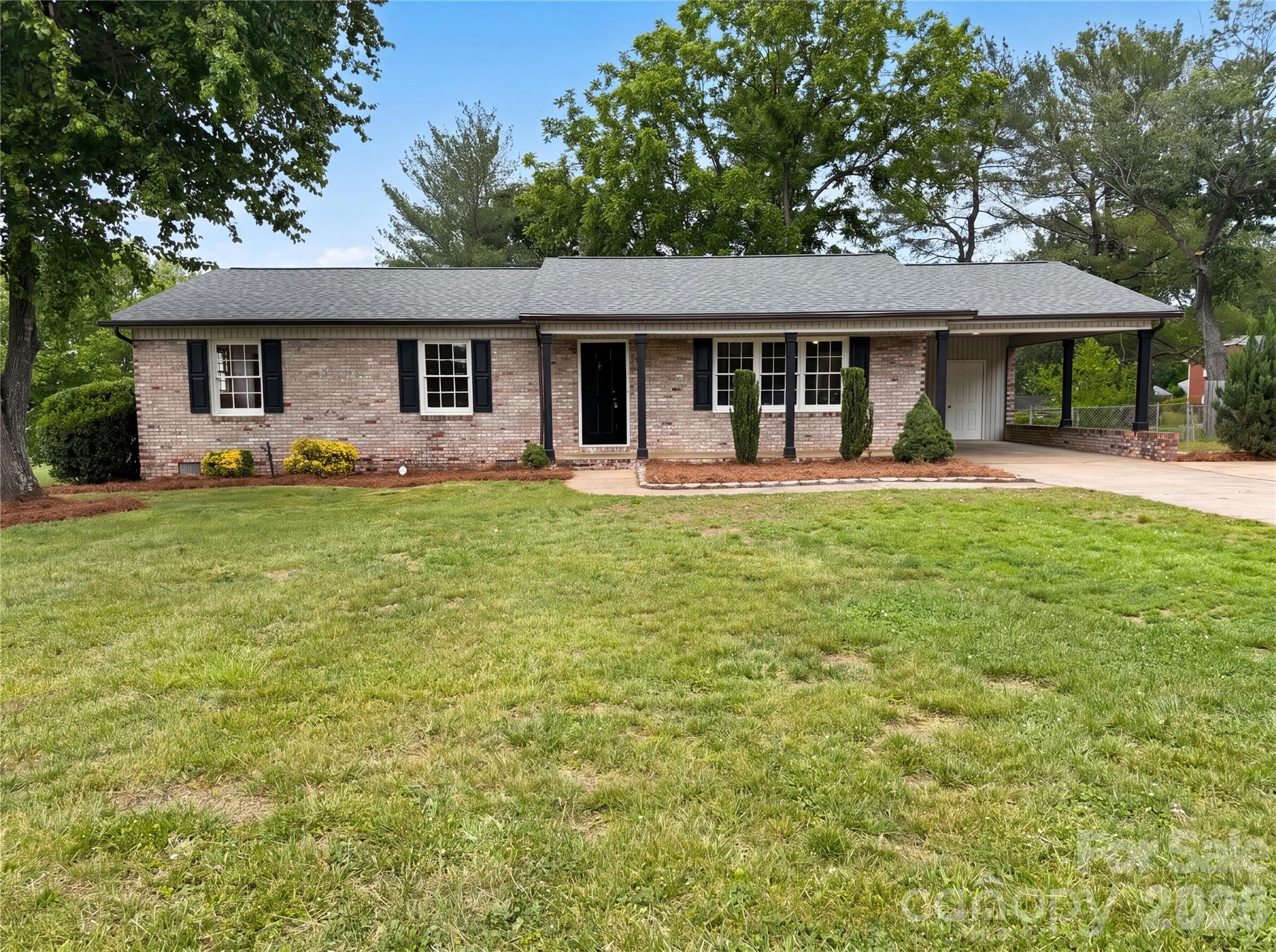 814 Charles Road