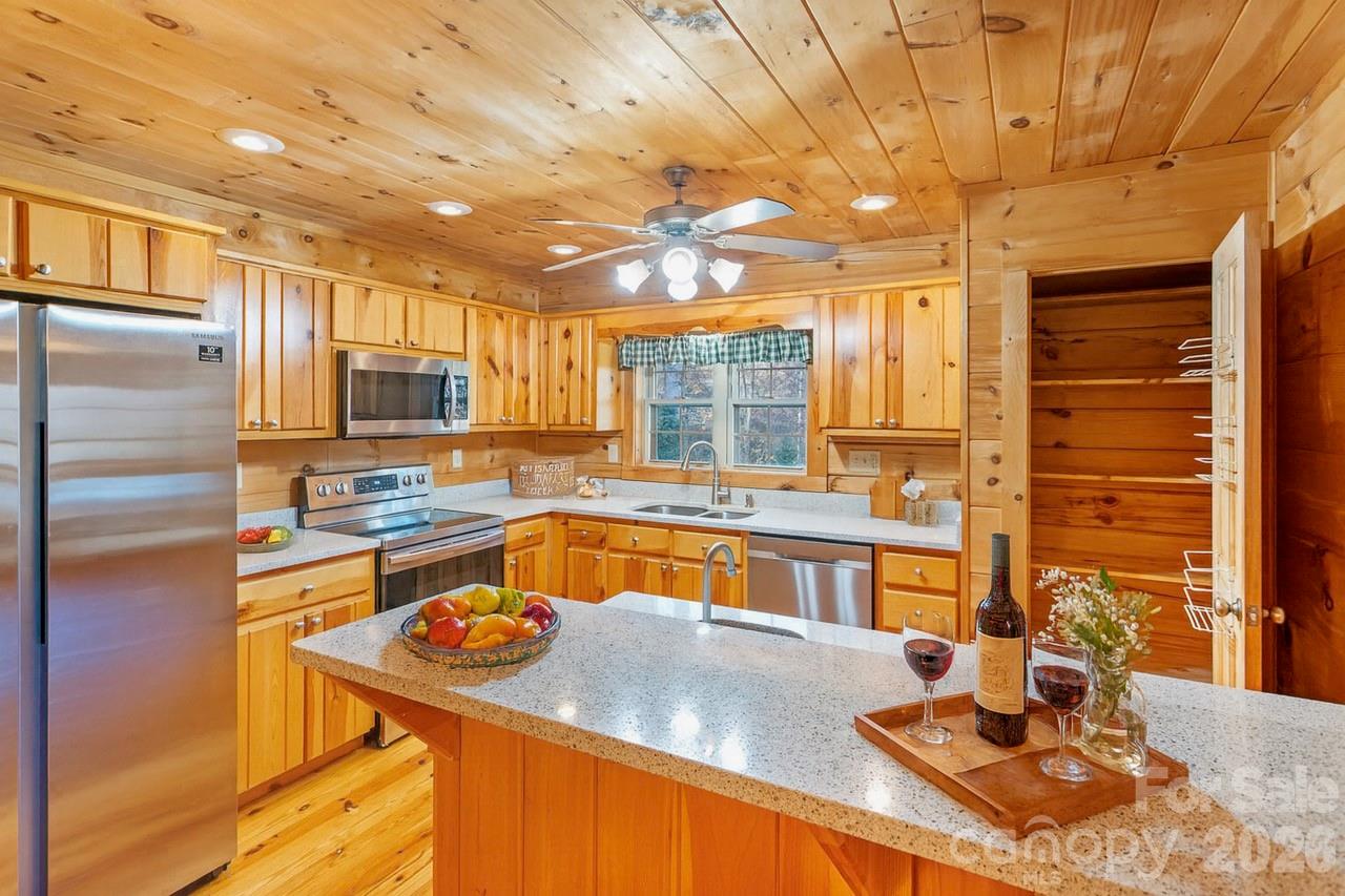 Kitchen with Bar and prep sink - 17 Aaron Way, Waynesville