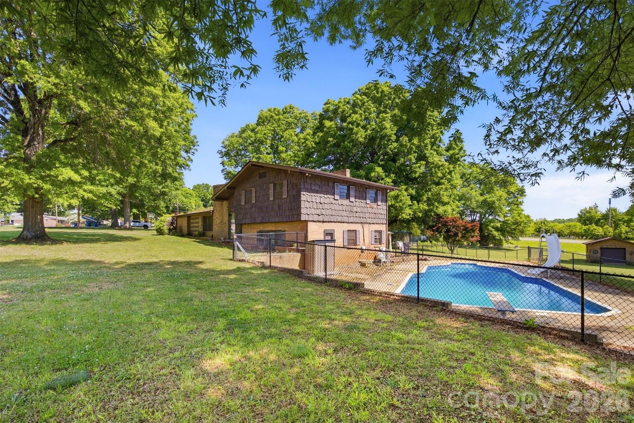 Single Family Residence at 3634 Brookwood Drive, Maiden, photo 6 of 34