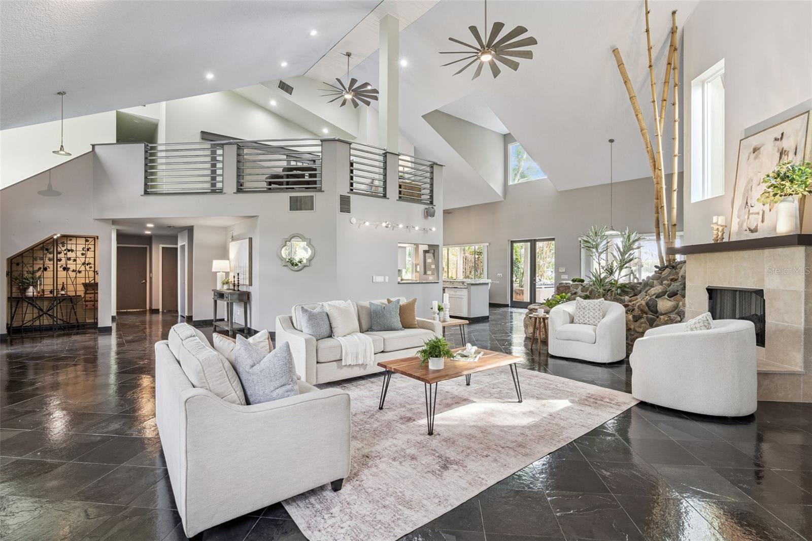 Volume ceilings & gas fireplace - 9642 BEAR LAKE RD, APOPKA