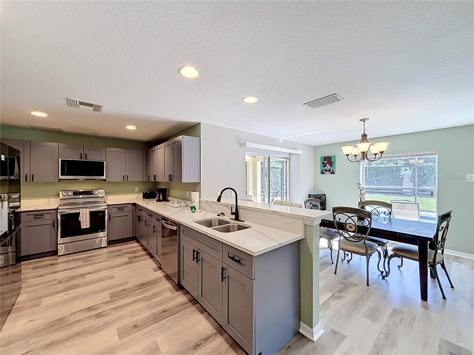 Single Family Residence at 135 ROBIN RD, DAVENPORT, photo 10 of 60