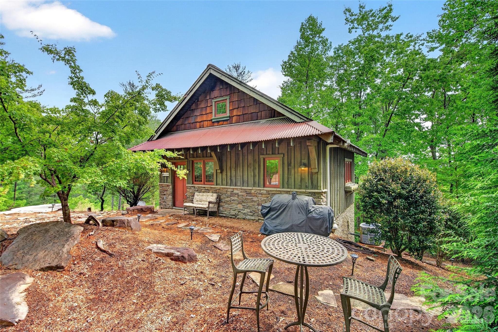 Single Family Residence at 159 Osprey Roost Drive, Nebo, photo 5 of 37