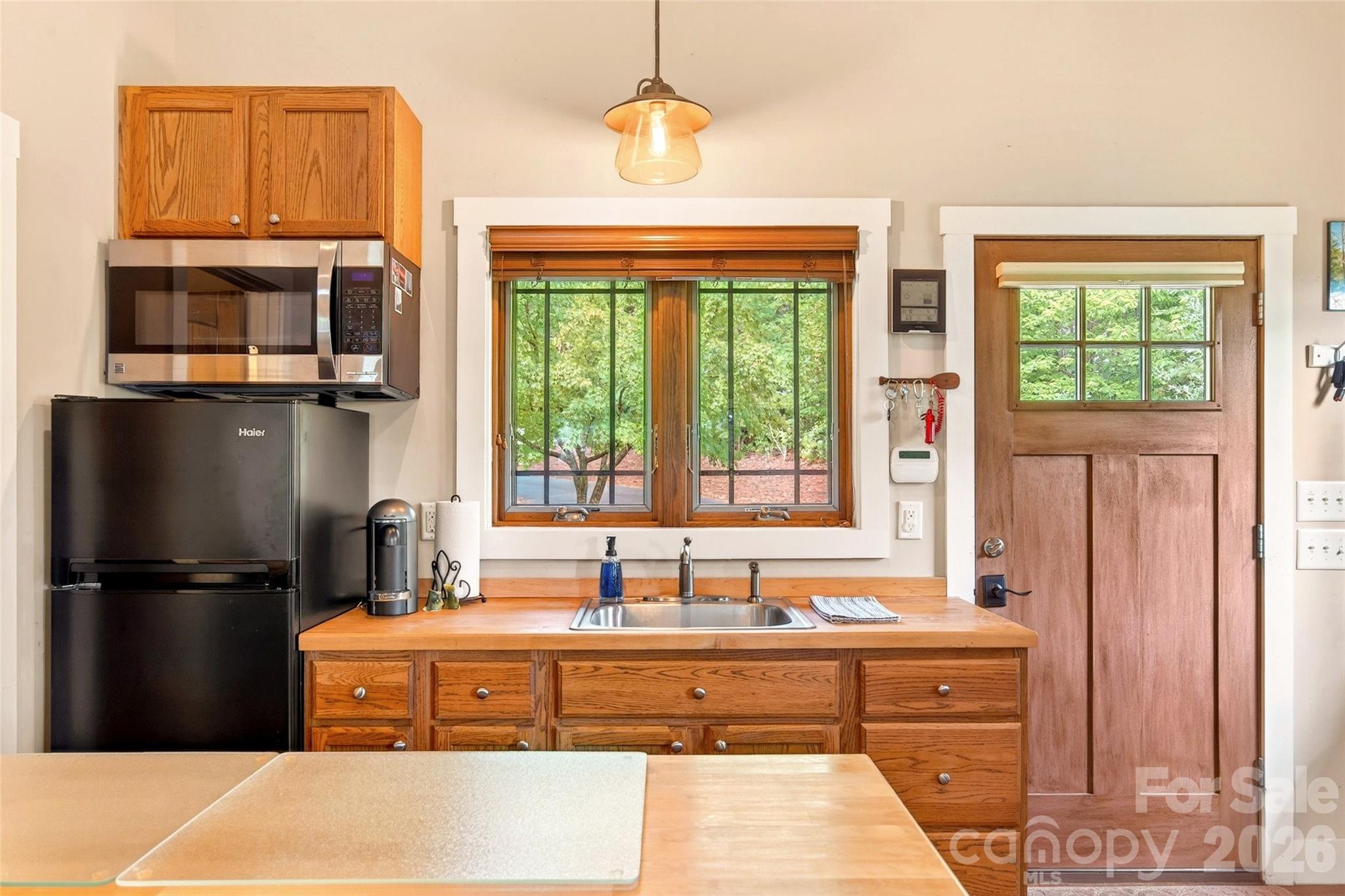 Single Family Residence at 159 Osprey Roost Drive, Nebo, photo 13 of 37