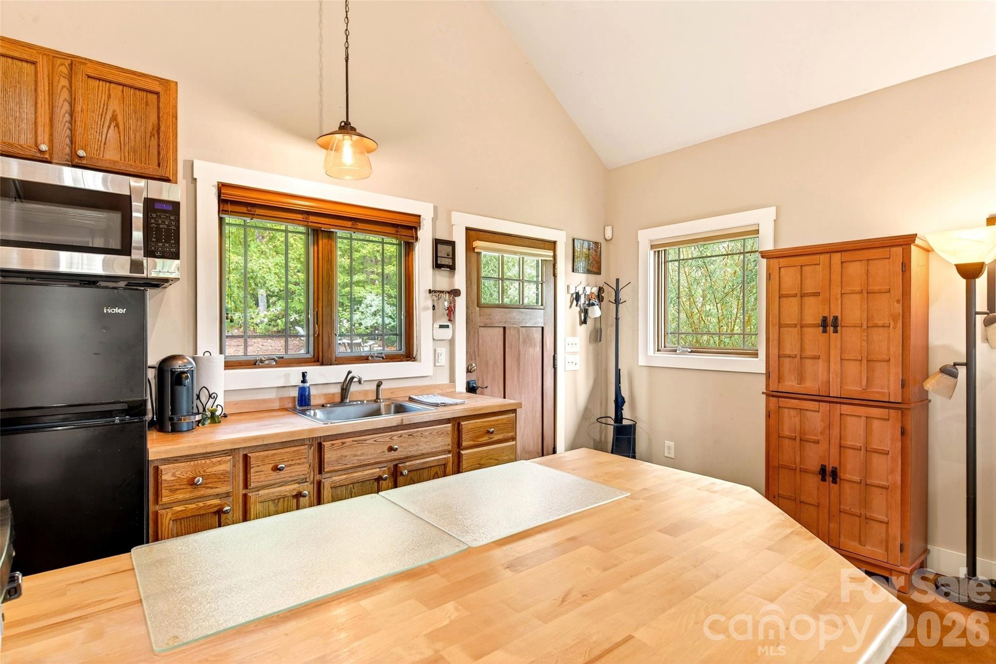 Single Family Residence at 159 Osprey Roost Drive, Nebo, photo 14 of 37