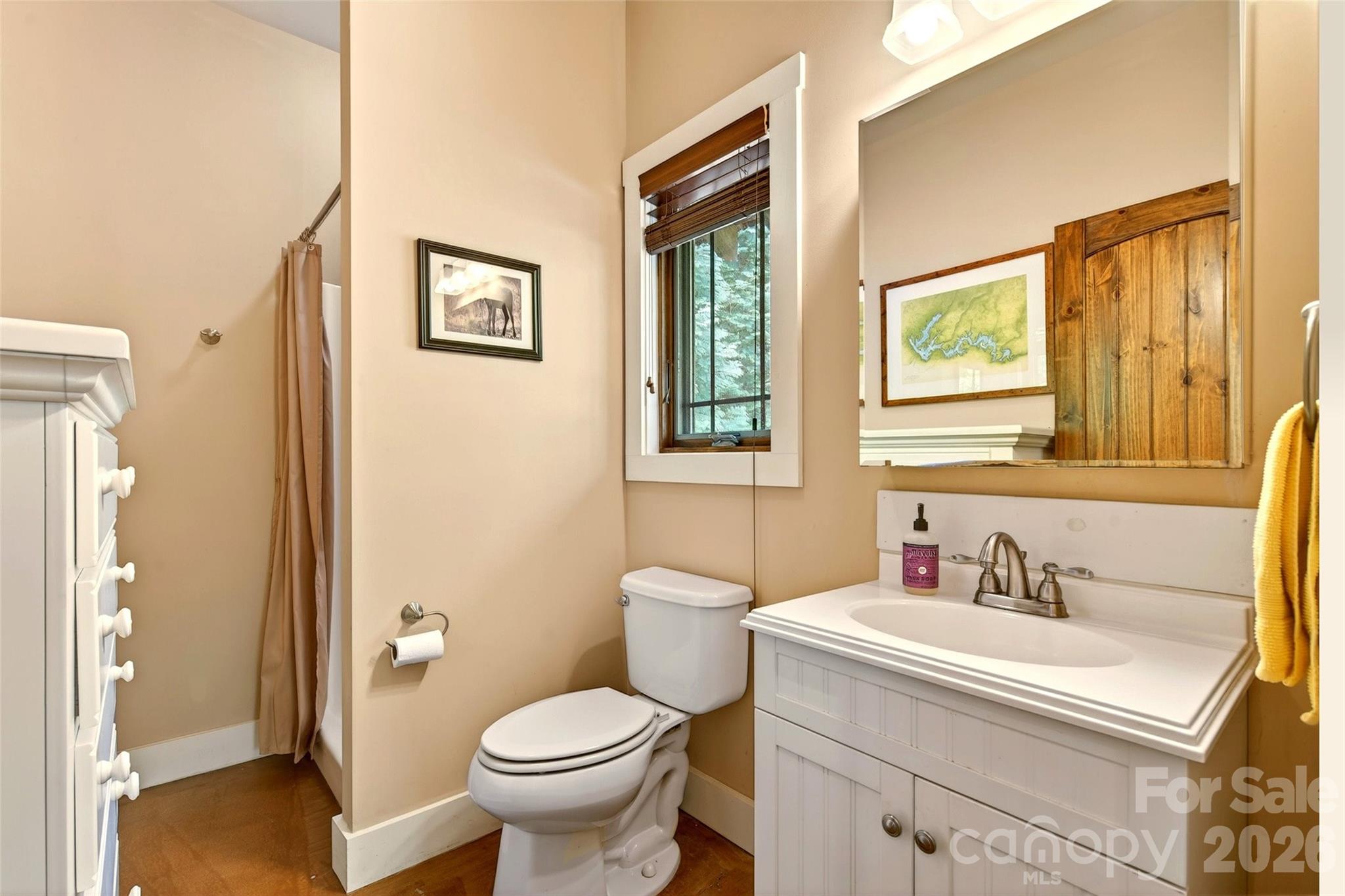 Single Family Residence at 159 Osprey Roost Drive, Nebo, photo 17 of 37
