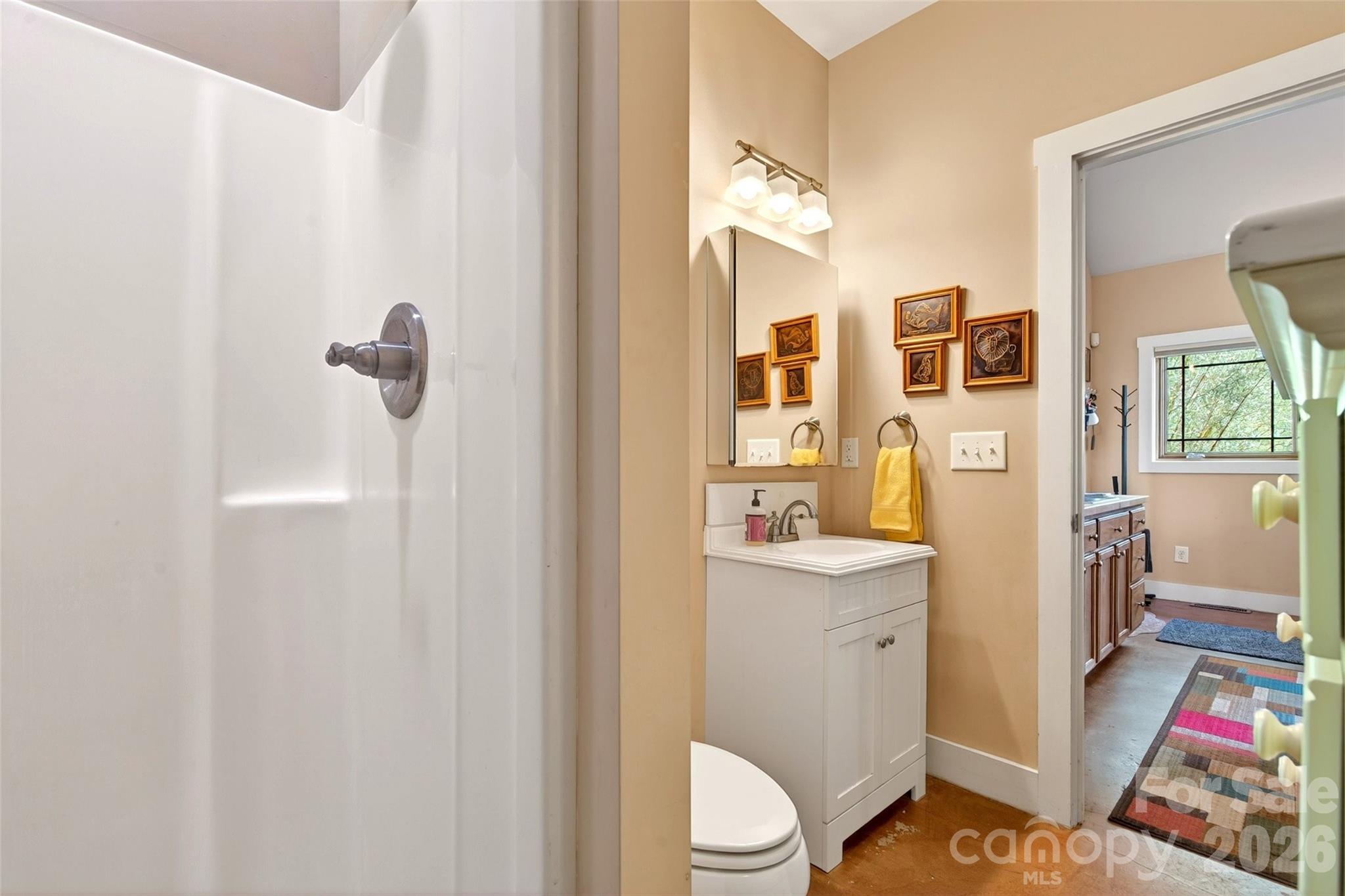 Single Family Residence at 159 Osprey Roost Drive, Nebo, photo 18 of 37
