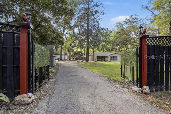 Front entrance - 3630 NW 136TH ST, GAINESVILLE