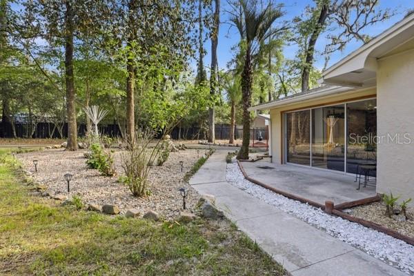 Front walkway - 3630 NW 136TH ST, GAINESVILLE