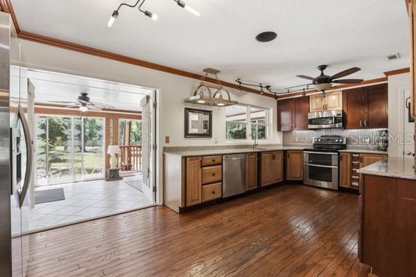 Breakfast area/Kitchen - 3630 NW 136TH ST, GAINESVILLE