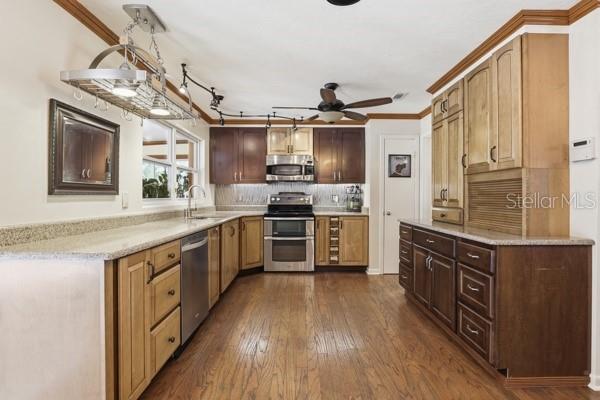 Kitchen - 3630 NW 136TH ST, GAINESVILLE