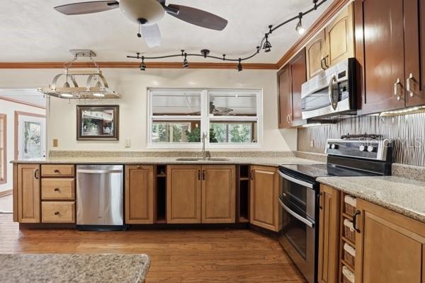 Kitchen - 3630 NW 136TH ST, GAINESVILLE