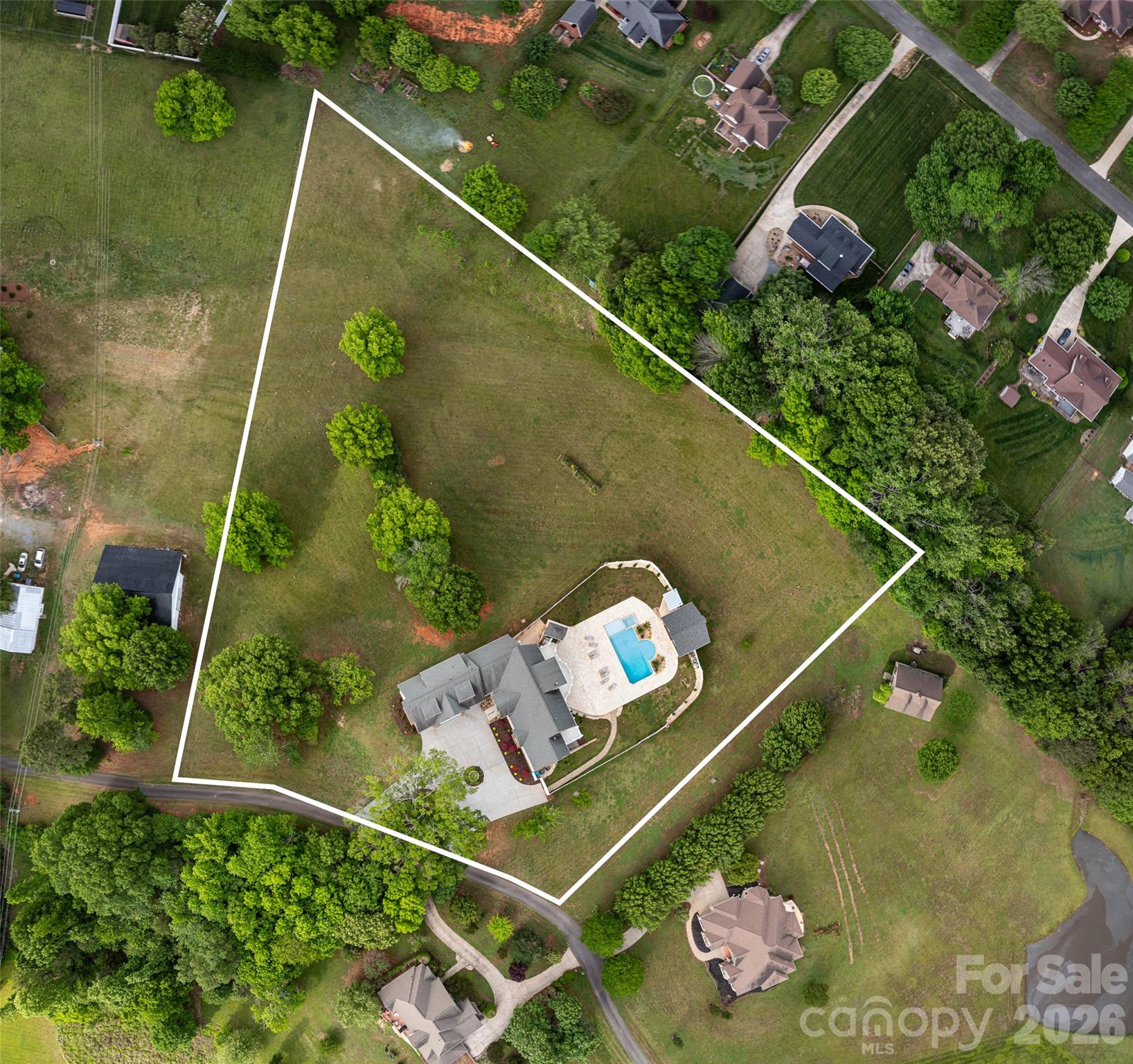 Single Family Residence at 4511 Howey Farms Drive, Waxhaw, photo 2 of 45