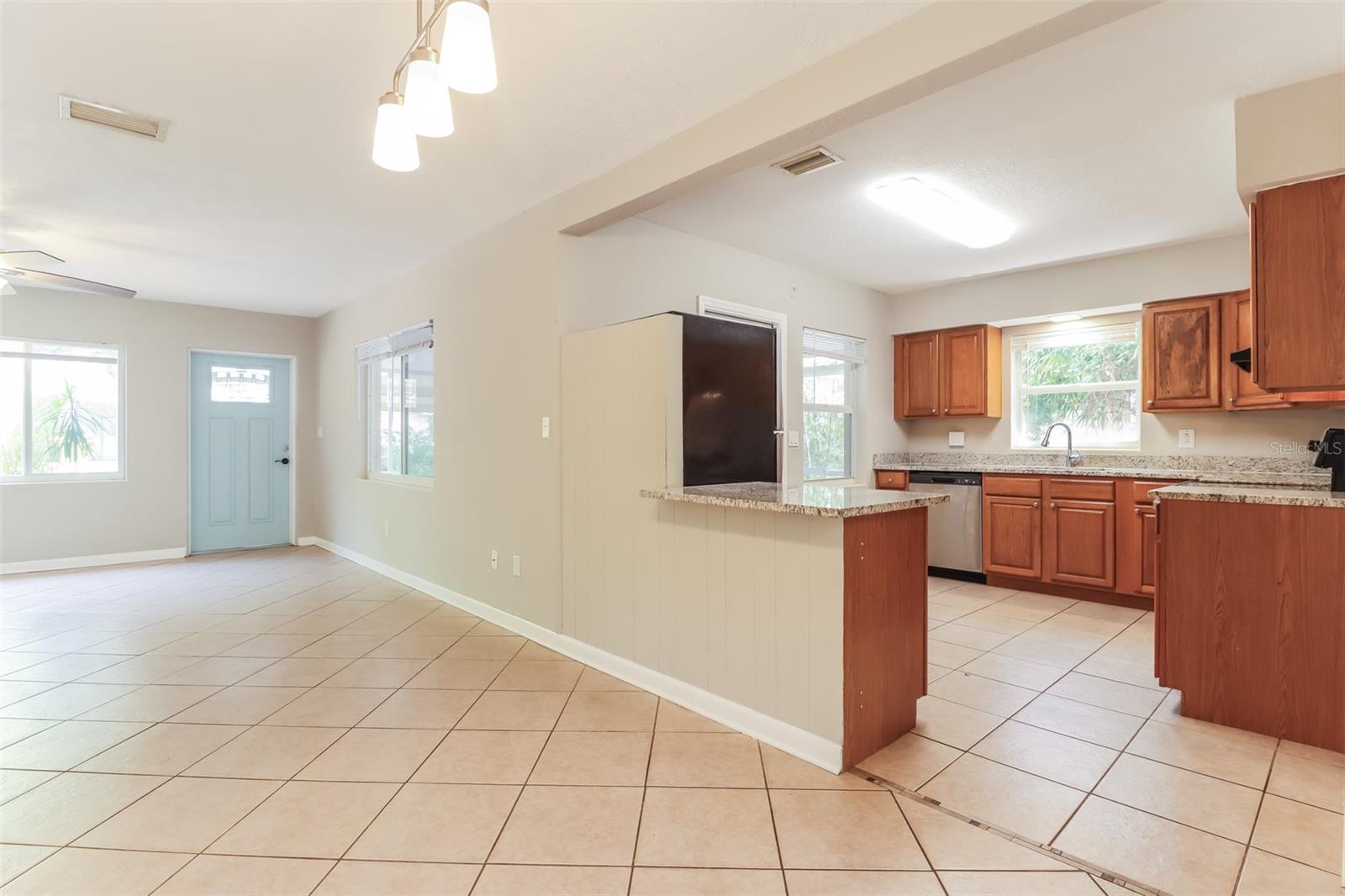 Single Family Residence at 1619 EDNA AVE, LARGO, photo 6 of 21