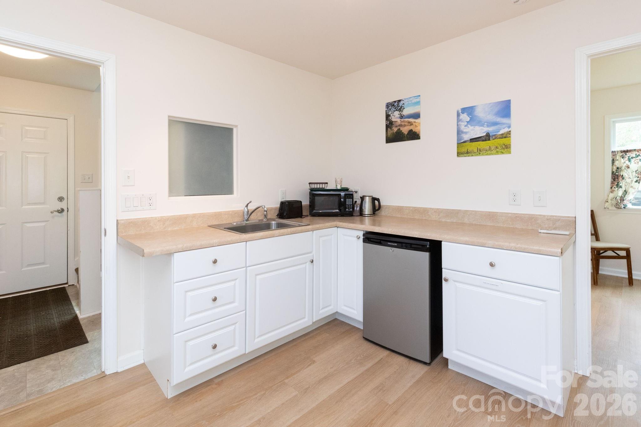 Main Level Kitchenette - 12 Lila Lane, Clyde