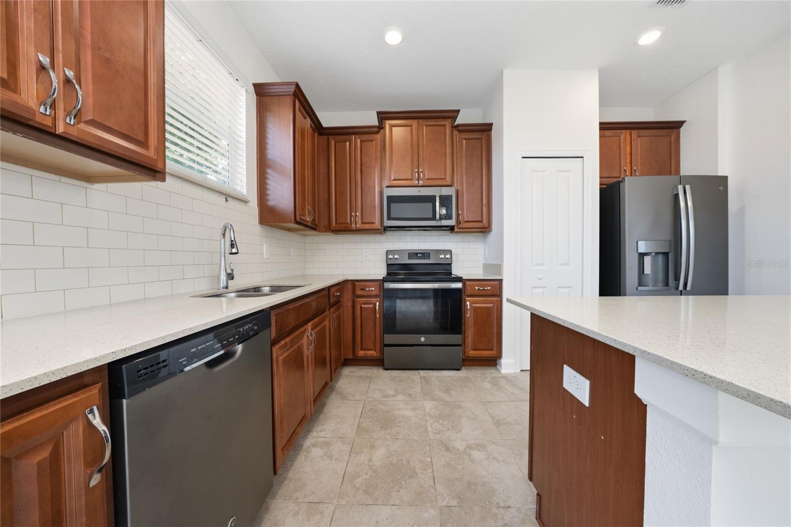Townhouse at 4756 TRIBUTE TRL, KISSIMMEE, photo 11 of 48