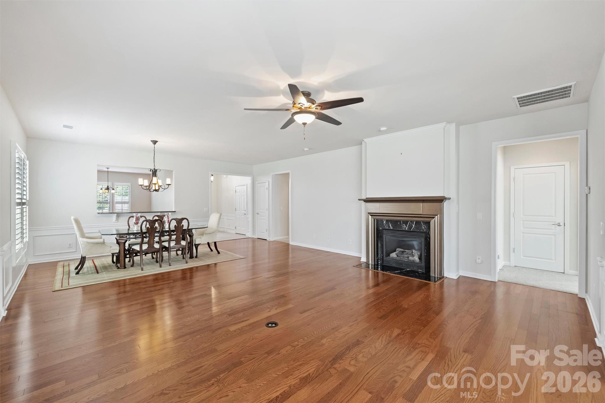 Single Family Residence at 23116 Kingfisher Drive, Fort Mill, photo 16 of 43