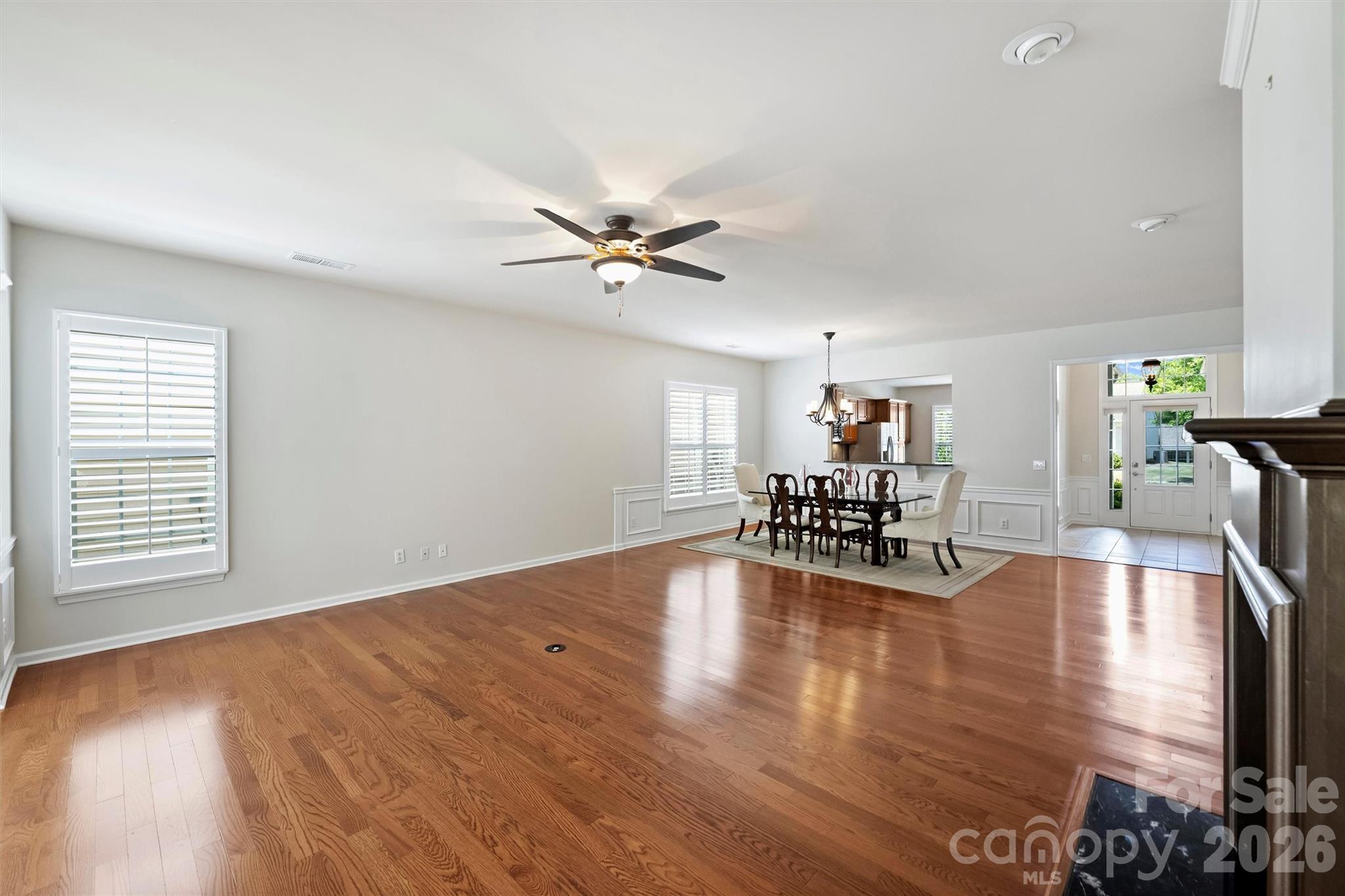 Single Family Residence at 23116 Kingfisher Drive, Fort Mill, photo 17 of 43