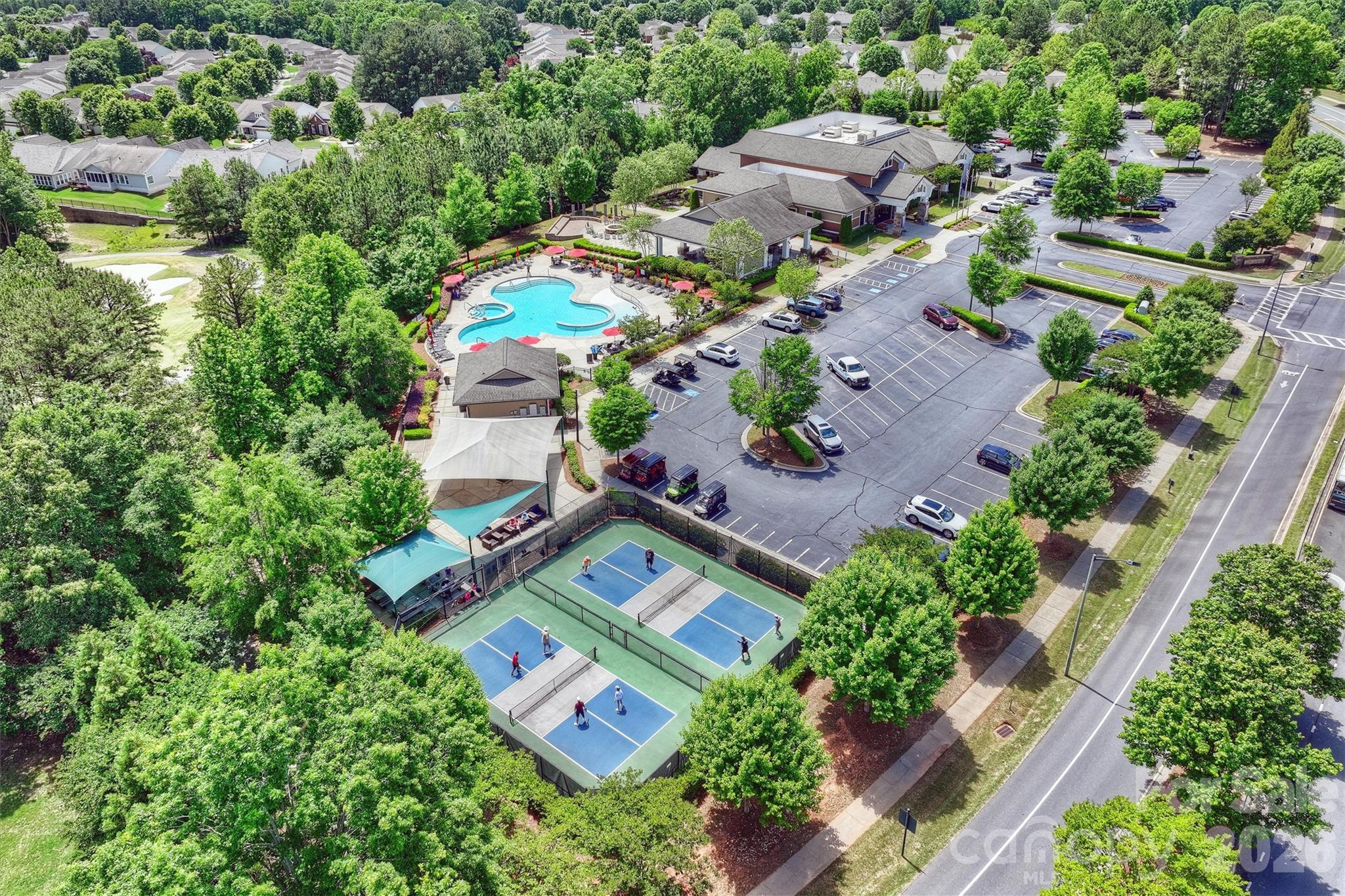 Single Family Residence at 23116 Kingfisher Drive, Fort Mill, photo 42 of 43