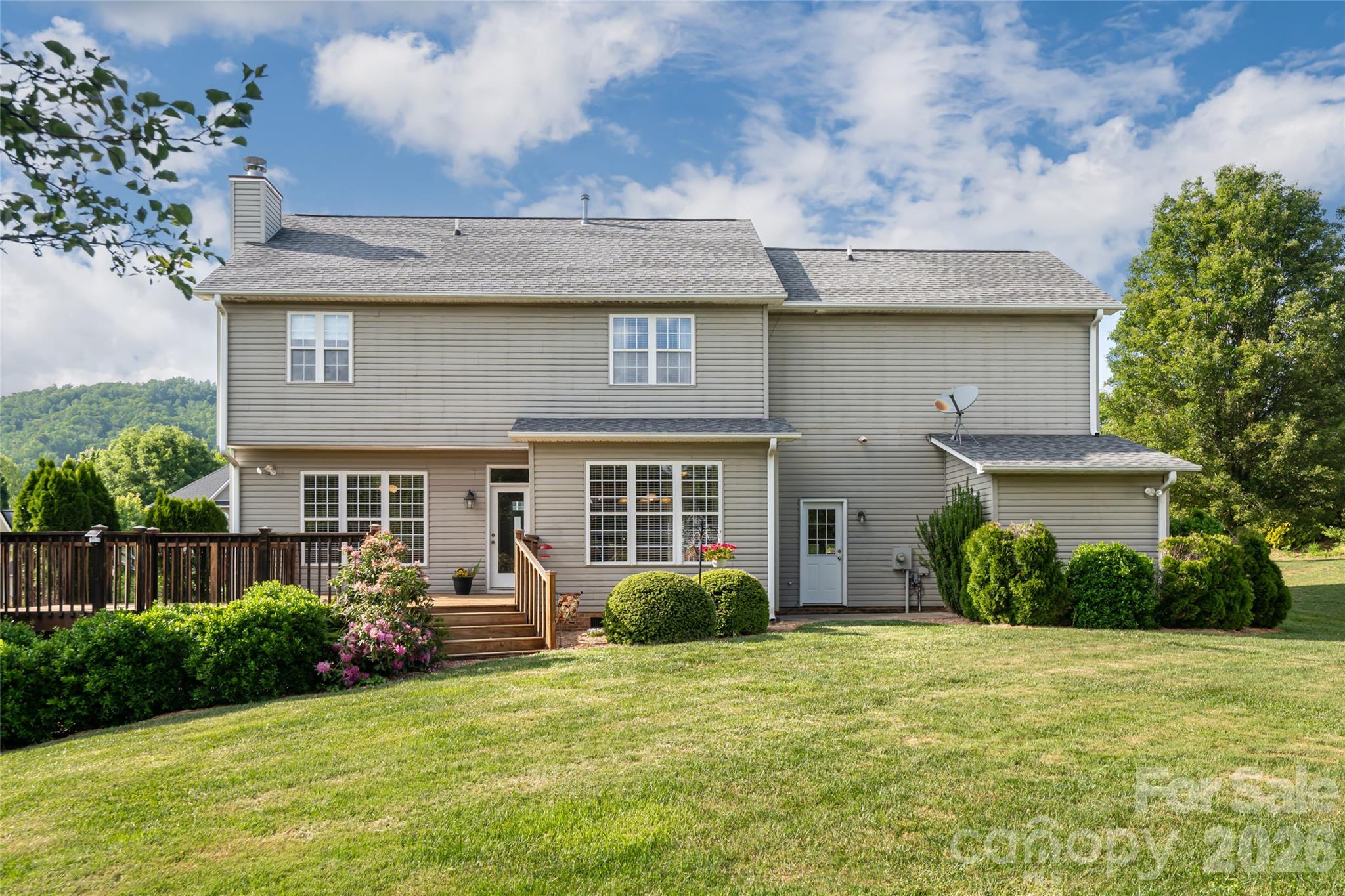 Single Family Residence at 48 Brownstone Court, Fletcher, photo 38 of 38