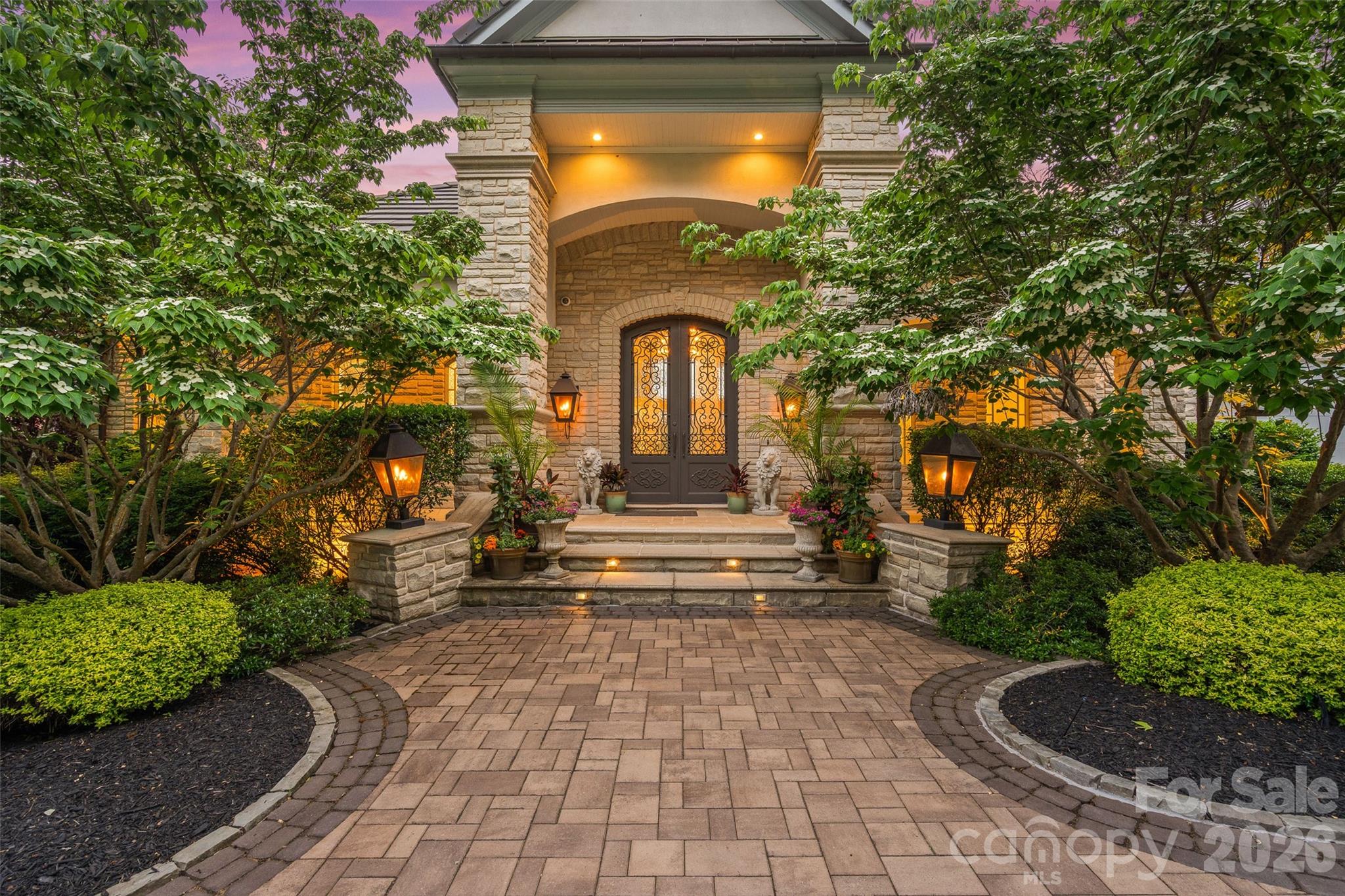 Single Family Residence at 461 Kemp Road, Mooresville, photo 9 of 48