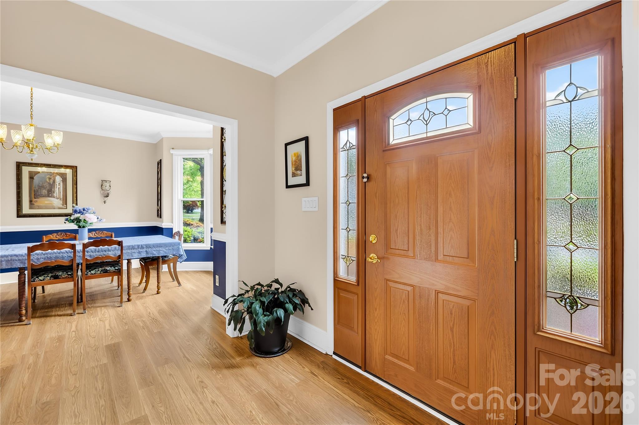 Enter to hardwoods that flow to the dining room, study, or living room - 1066 Briarcliff Road, Mooresville