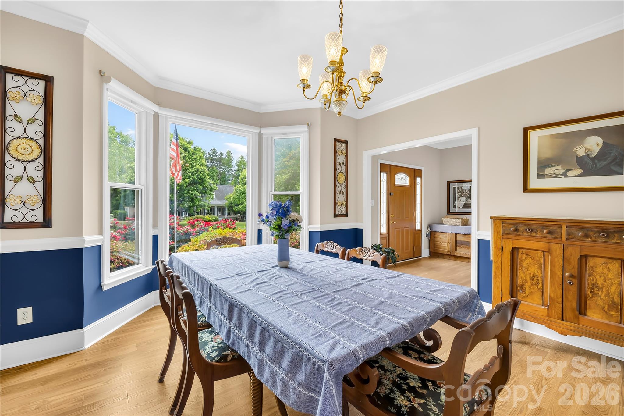 Bay window in the dining room - 1066 Briarcliff Road, Mooresville