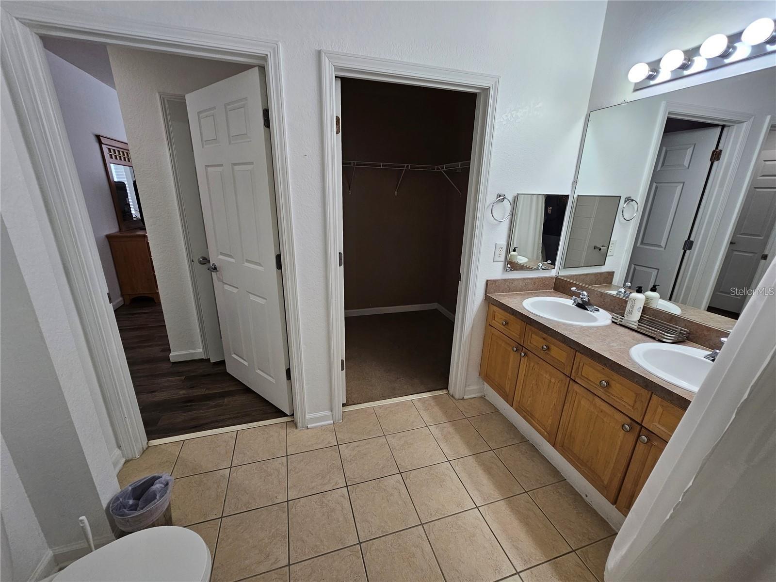 Condominium at 202 TERRACE RIDGE CIR #202, DAVENPORT, photo 4 of 16