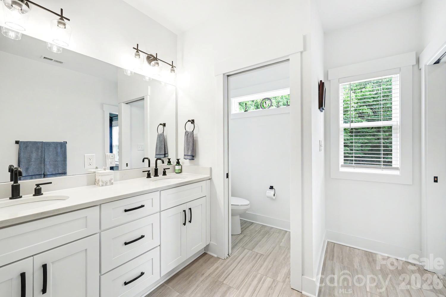 Single Family Residence at 4175 Brandy Creek Court, Clover, photo 18 of 36