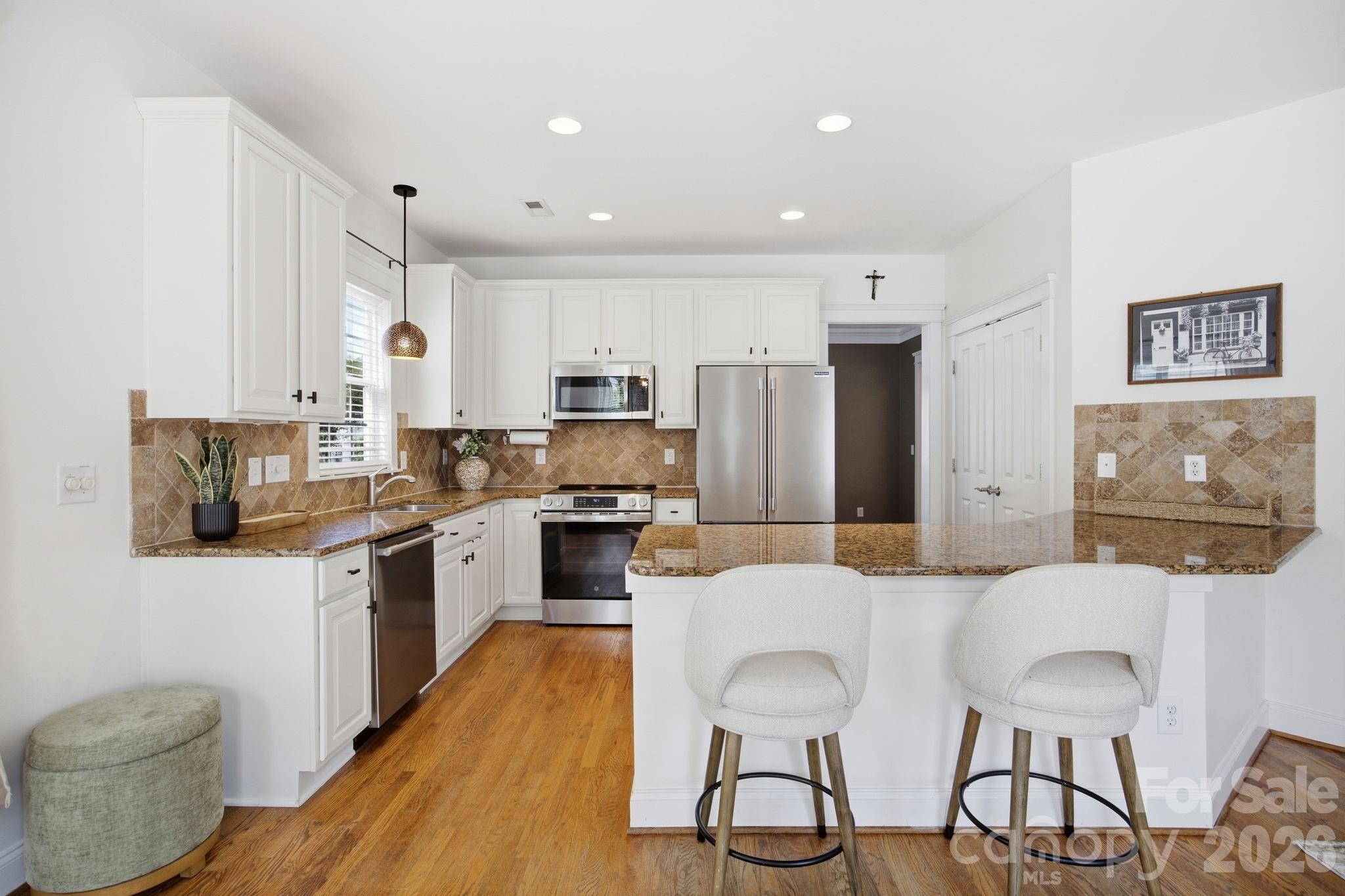 Single Family Residence at 191 Lilac Mist Loop, Mooresville, photo 12 of 48
